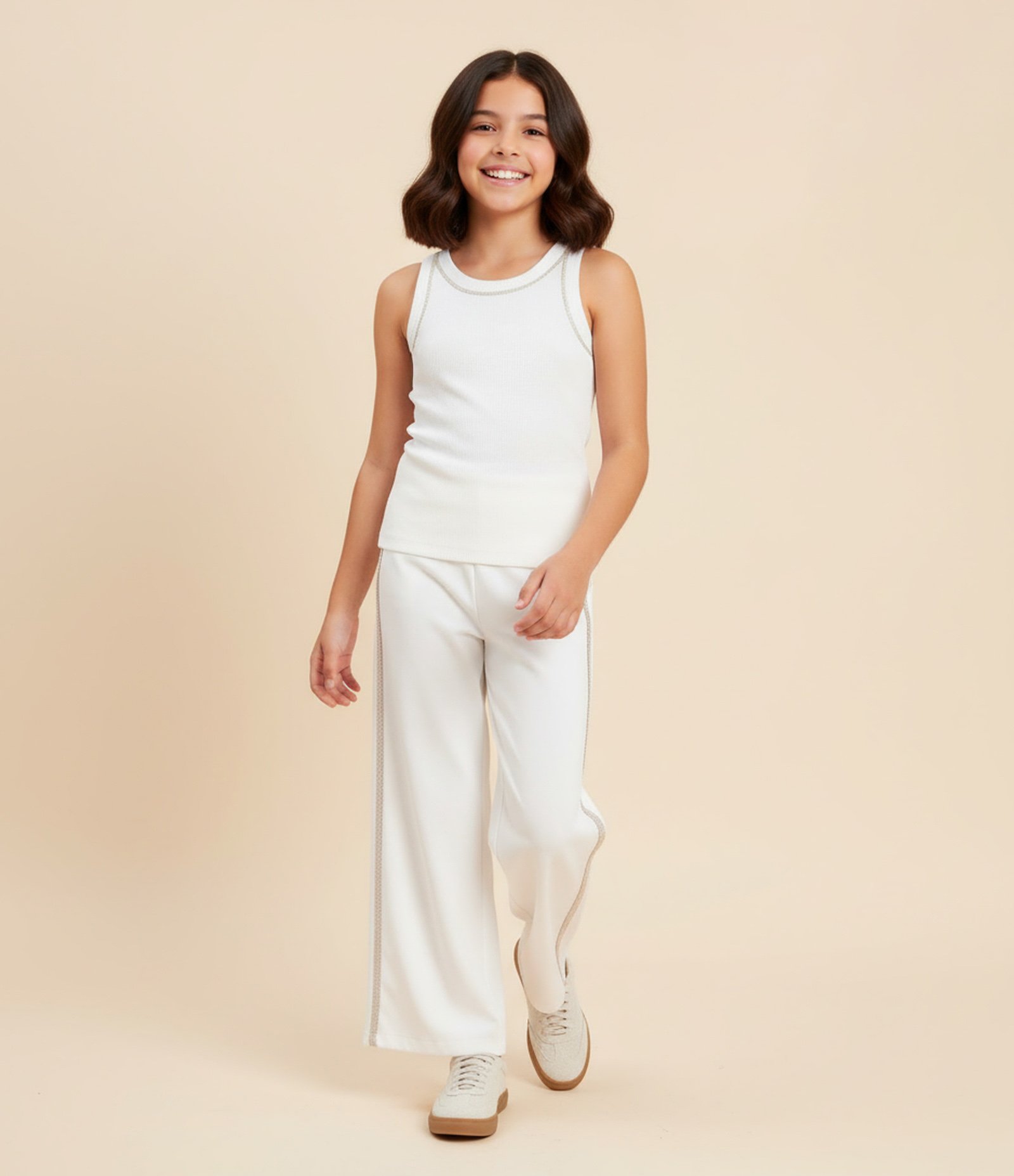 Camiseta Regata Infantil em Ribana com Cava Americana e Aplicação de Brilhos - Tam 5 a 14 Anos Branco 1