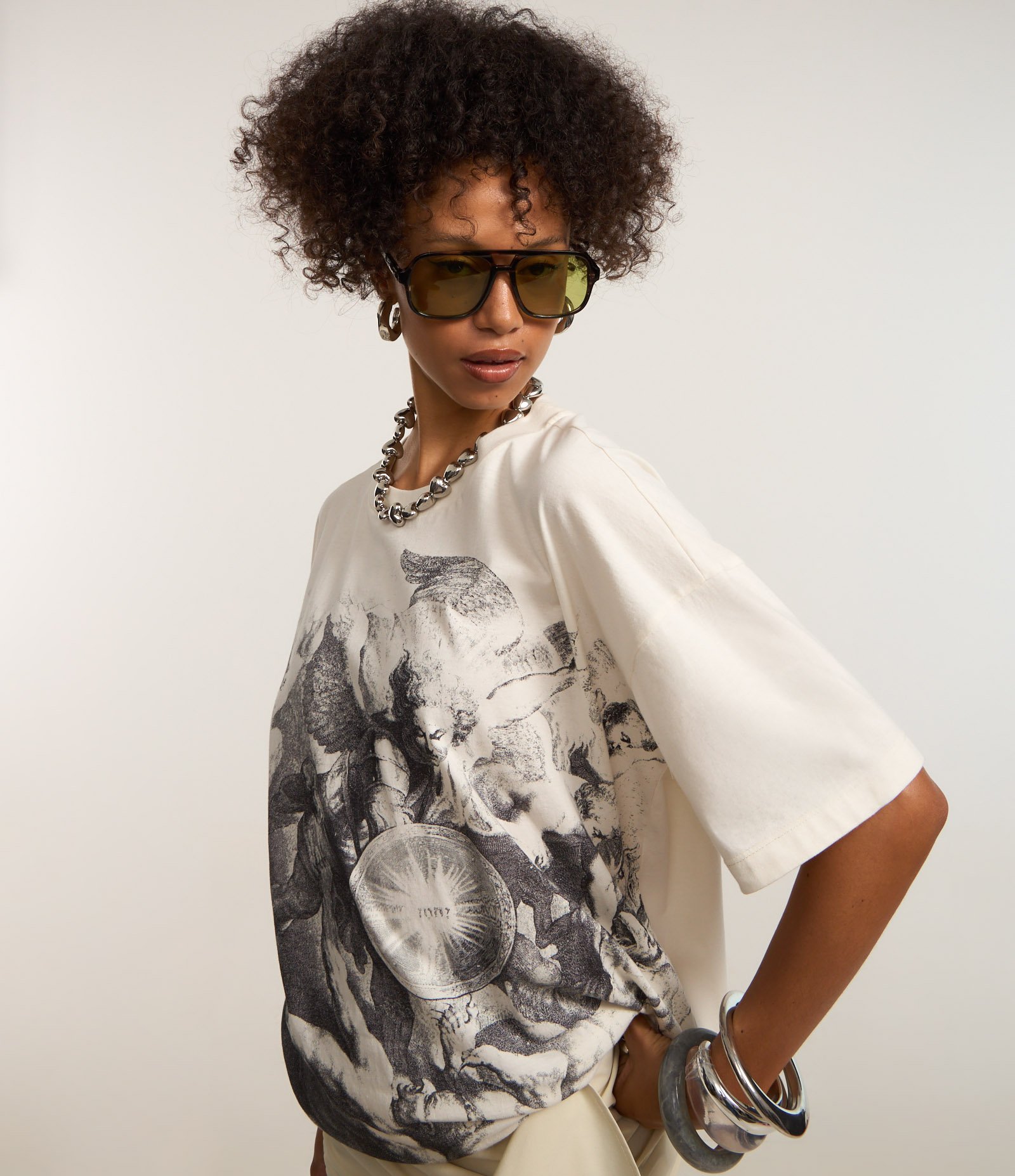 Camiseta Over em Algodão com Estampa Obra de Arte Off White 3