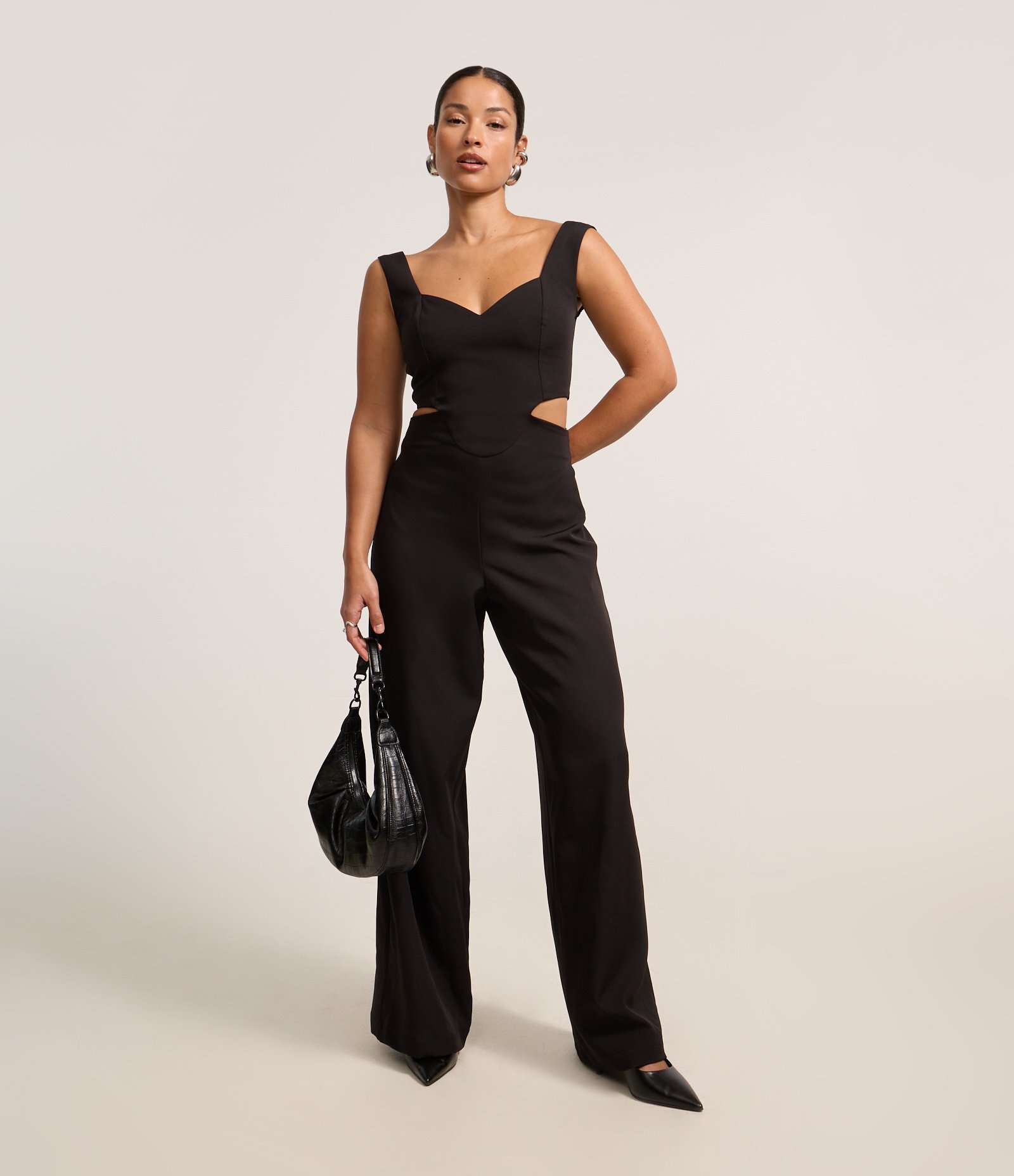 Macacão Pantalona em Alfaiataria com Recorte Vazad na Cintura Preto 2