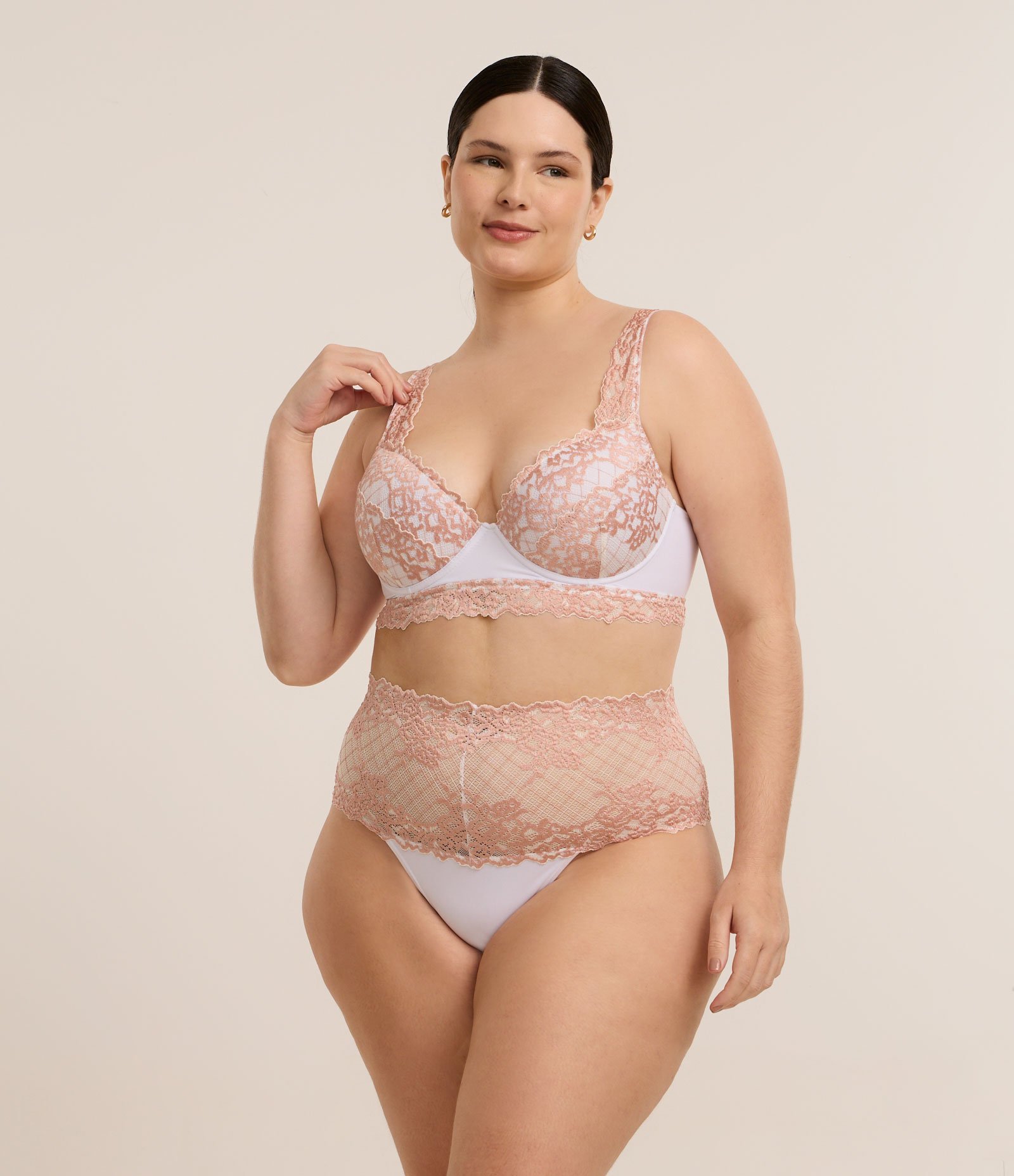 Sutiã Base com Bojo e Renda Floral Bicolor Curve & Plus Size Branco/Rosa 2