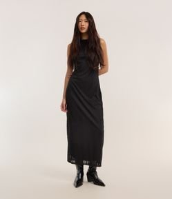 Vestido New Midi com Textura Furadinha e Costas Abertas