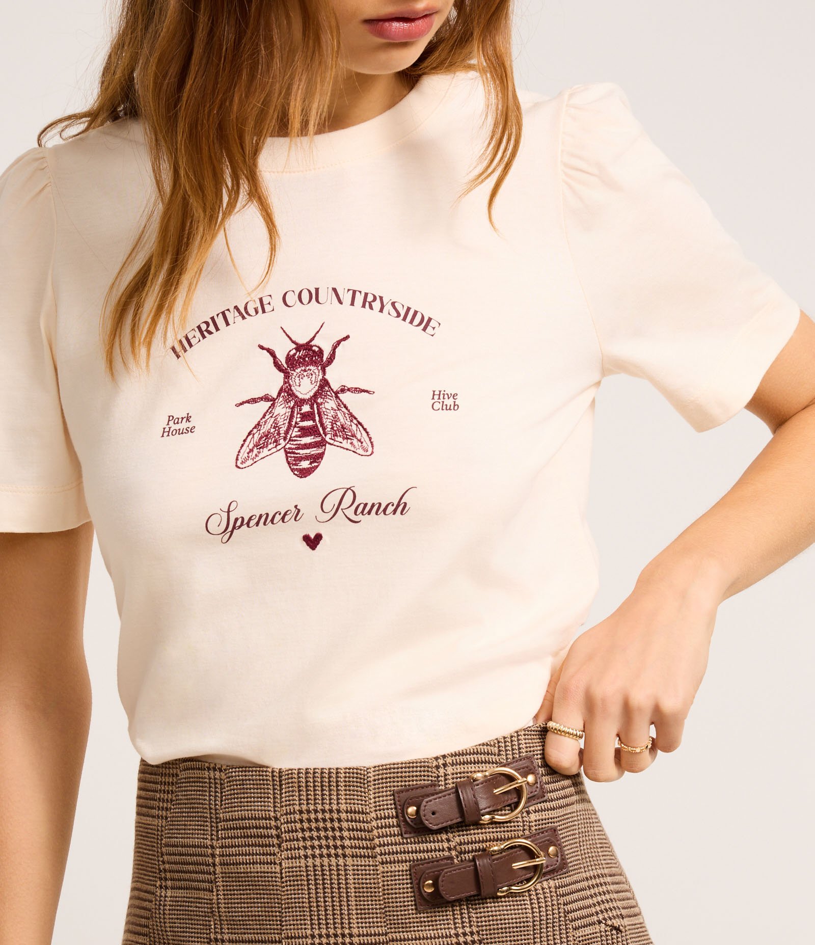 Blusa Slim em Algodão com Manga Bufante e Estampa Abelha Off White 5