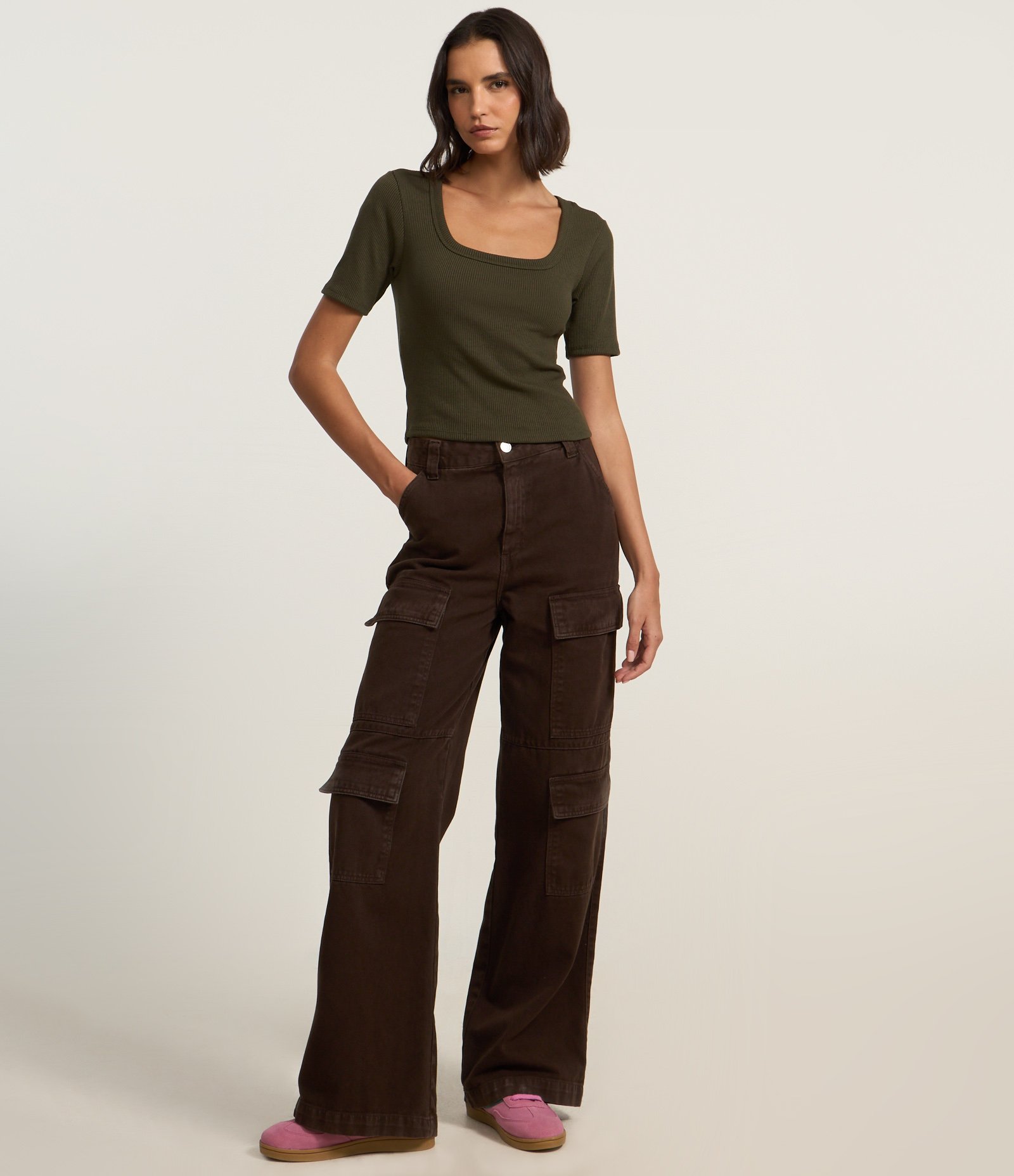 Blusa em Ribana Alongada com Manga Curta Verde 2