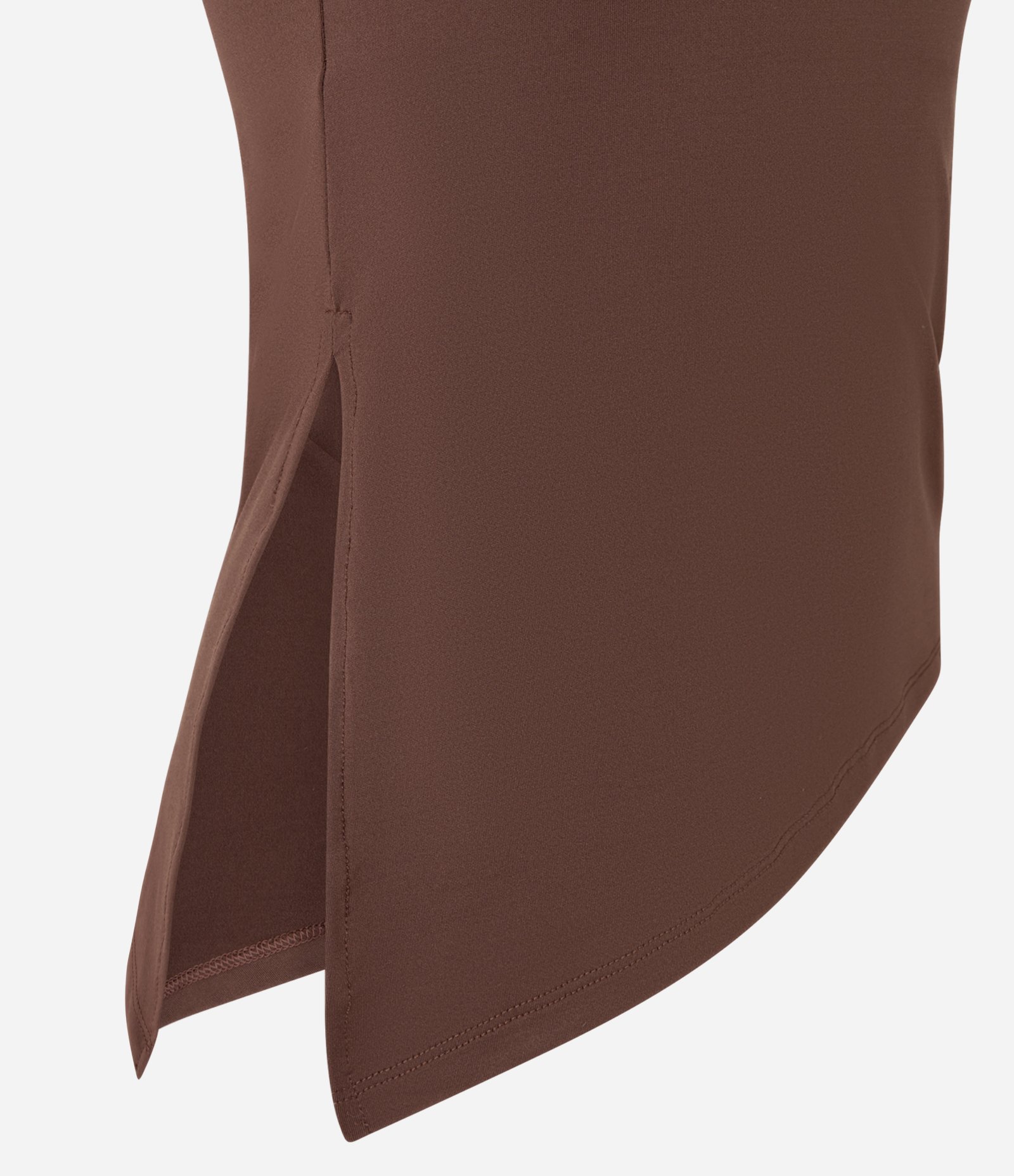Blusa em Ribana Ombro a Ombro com Fenda Lateral Marrom 8