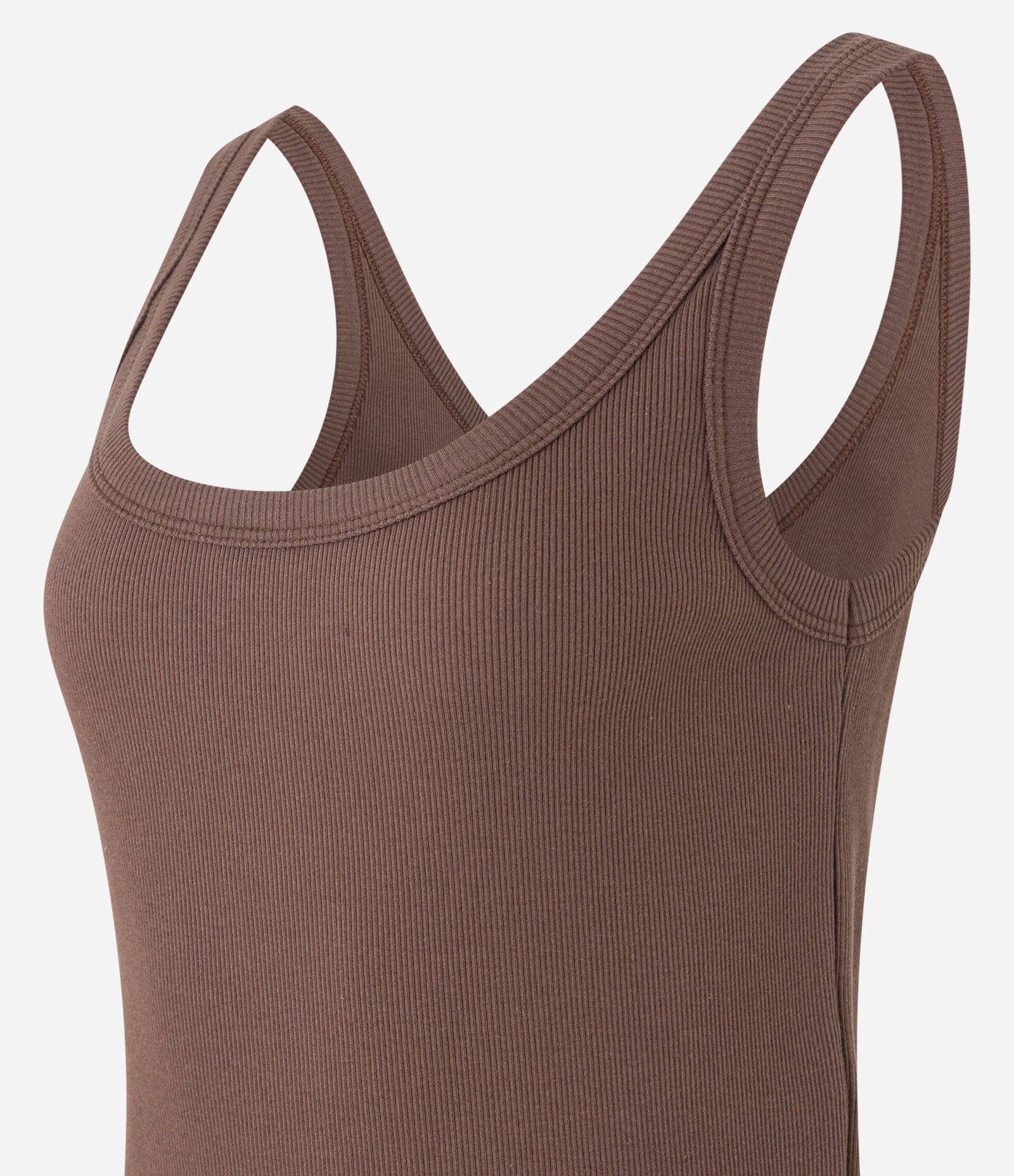 Blusa Regata em Ribana com Decote U Marrom 3