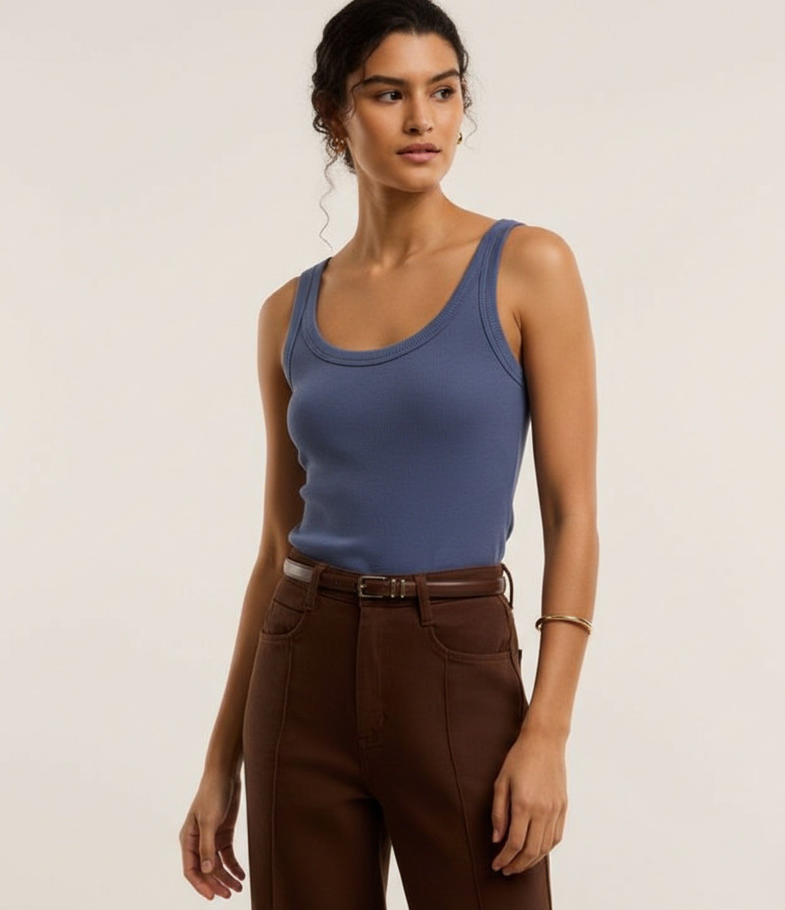 Blusa Regata em Ribana com Decote U Azul 4
