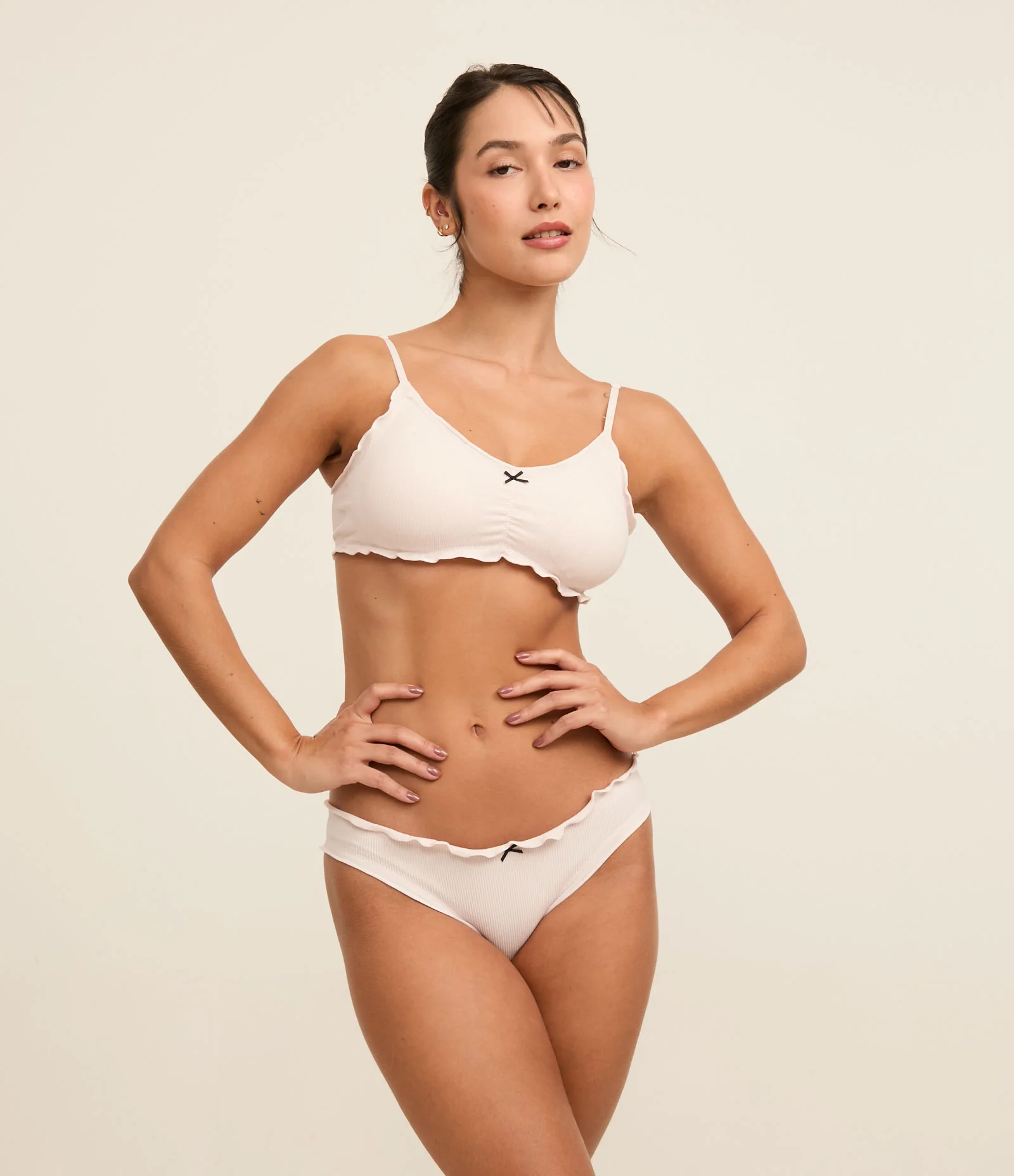 Sutiã Top Seamless Texturizado com Bordas de Frufru Lilás 2