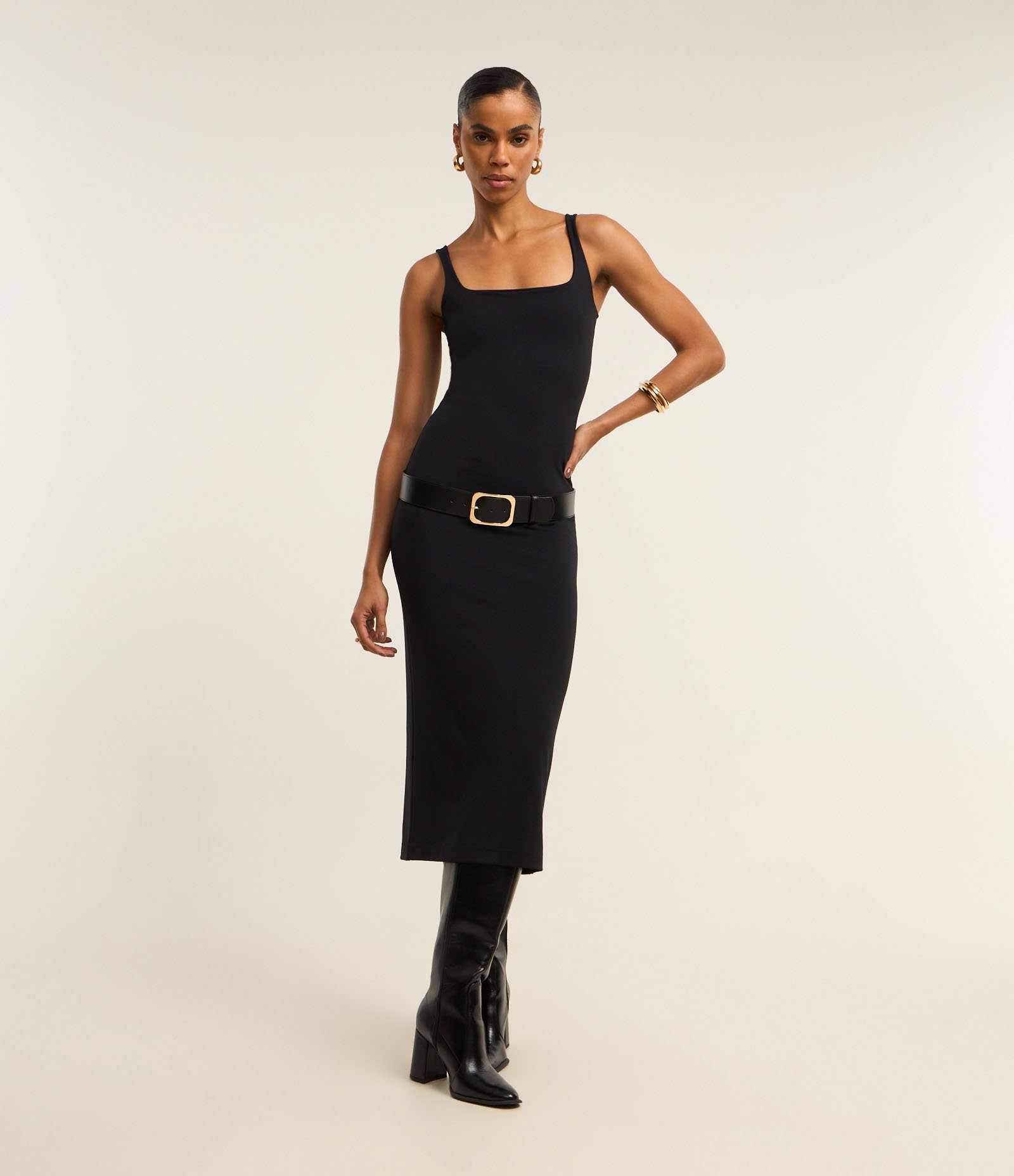 Vestido Midi Regata e Ponto Roma com Decote Quadrado Preto 2