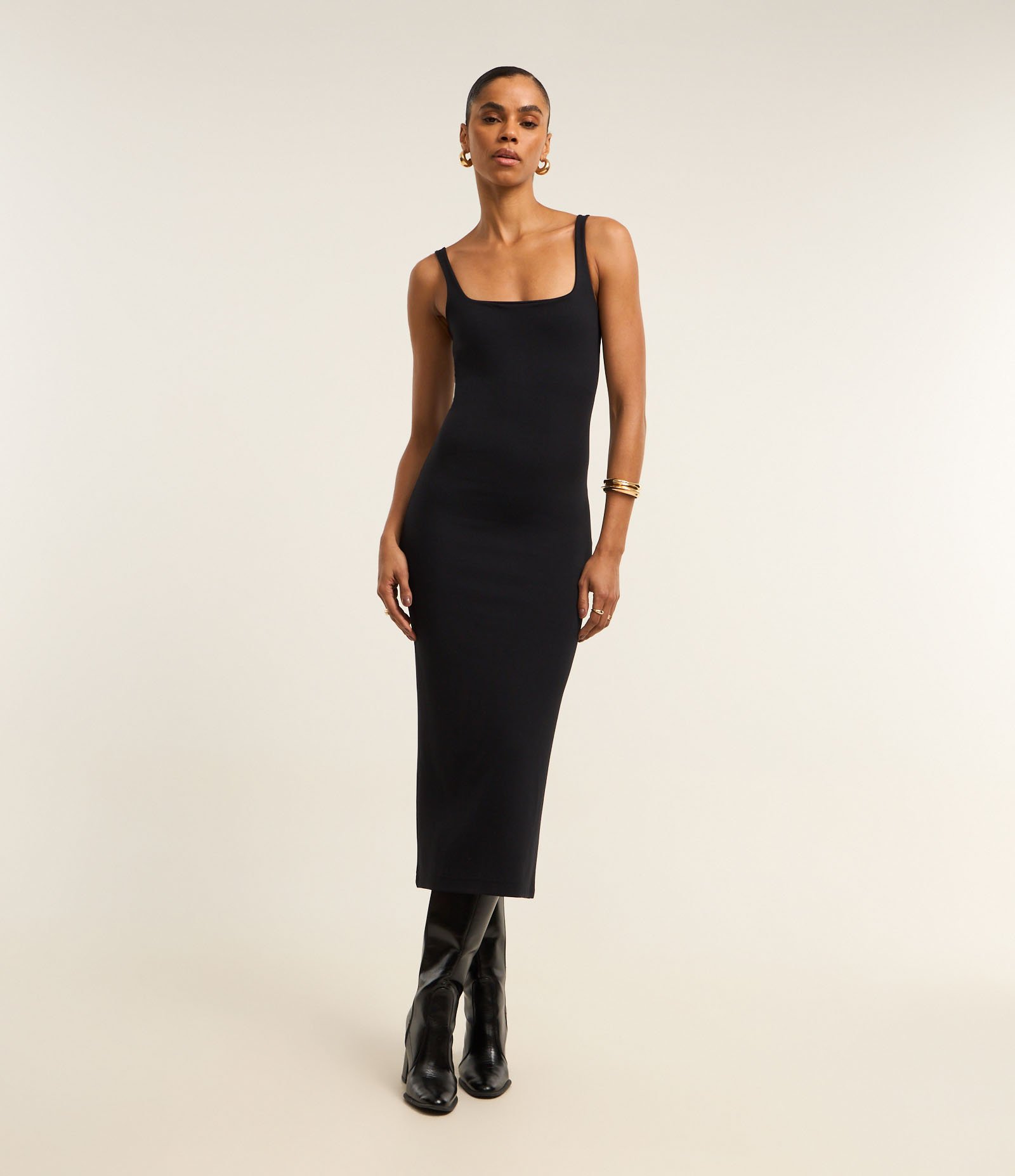 Vestido Midi Regata e Ponto Roma com Decote Quadrado Preto 6