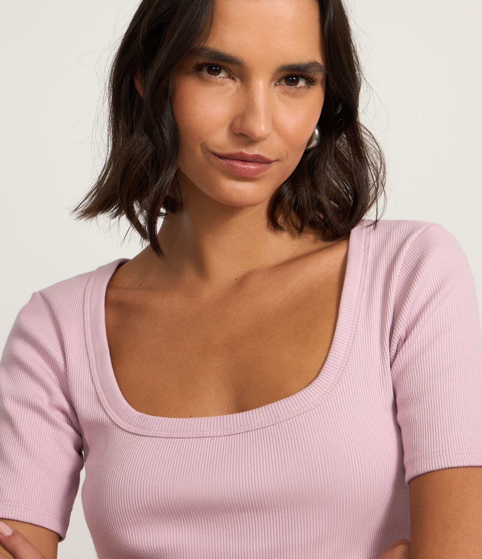 Blusa Básica em Ribana com Decote Quadrado Rosa 4