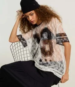 Camiseta Alongada em Renda com Estampa 03