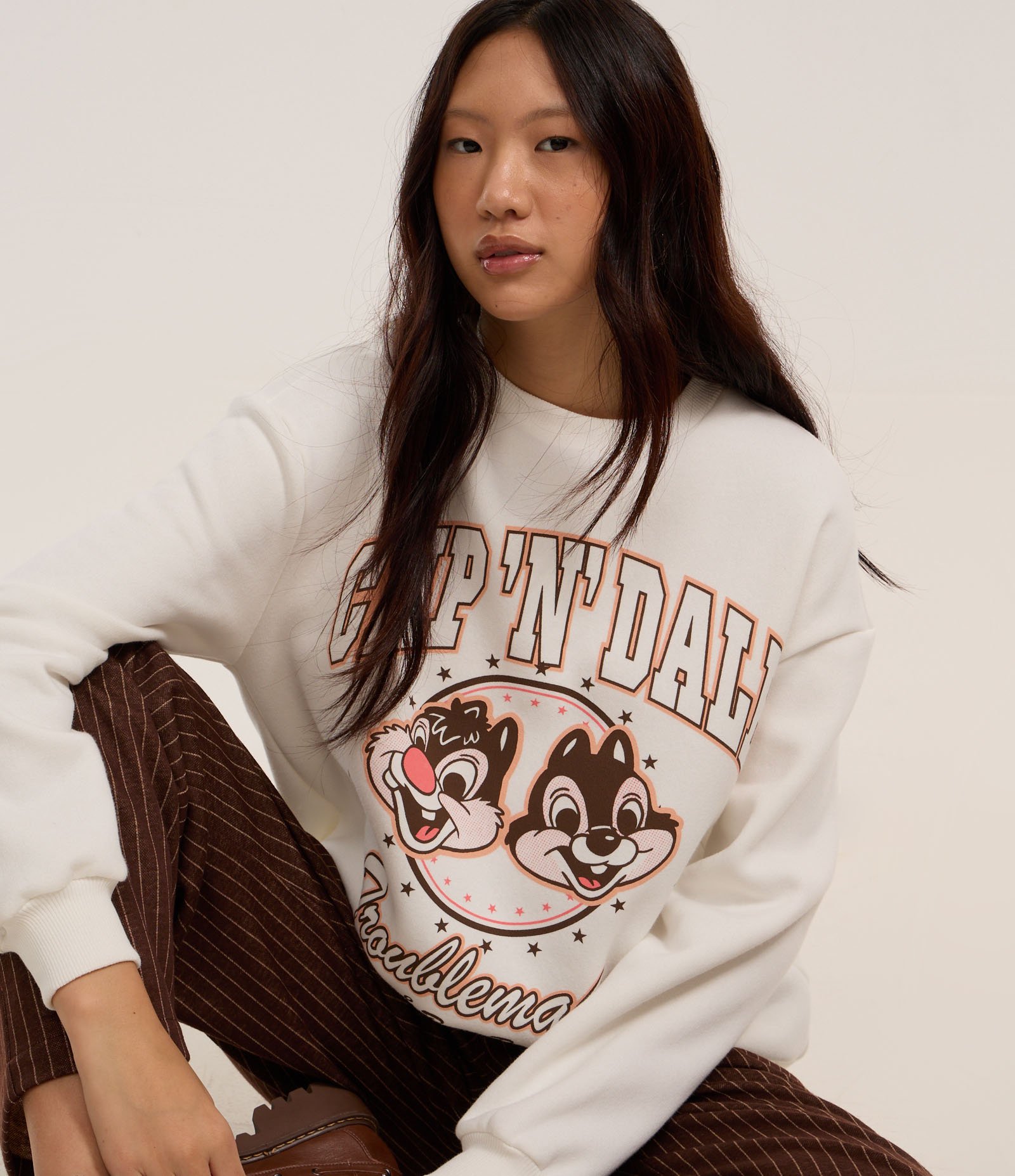 Moletom com Forro Fleece em Algodão com Estampa Chip N Dale Branco 1