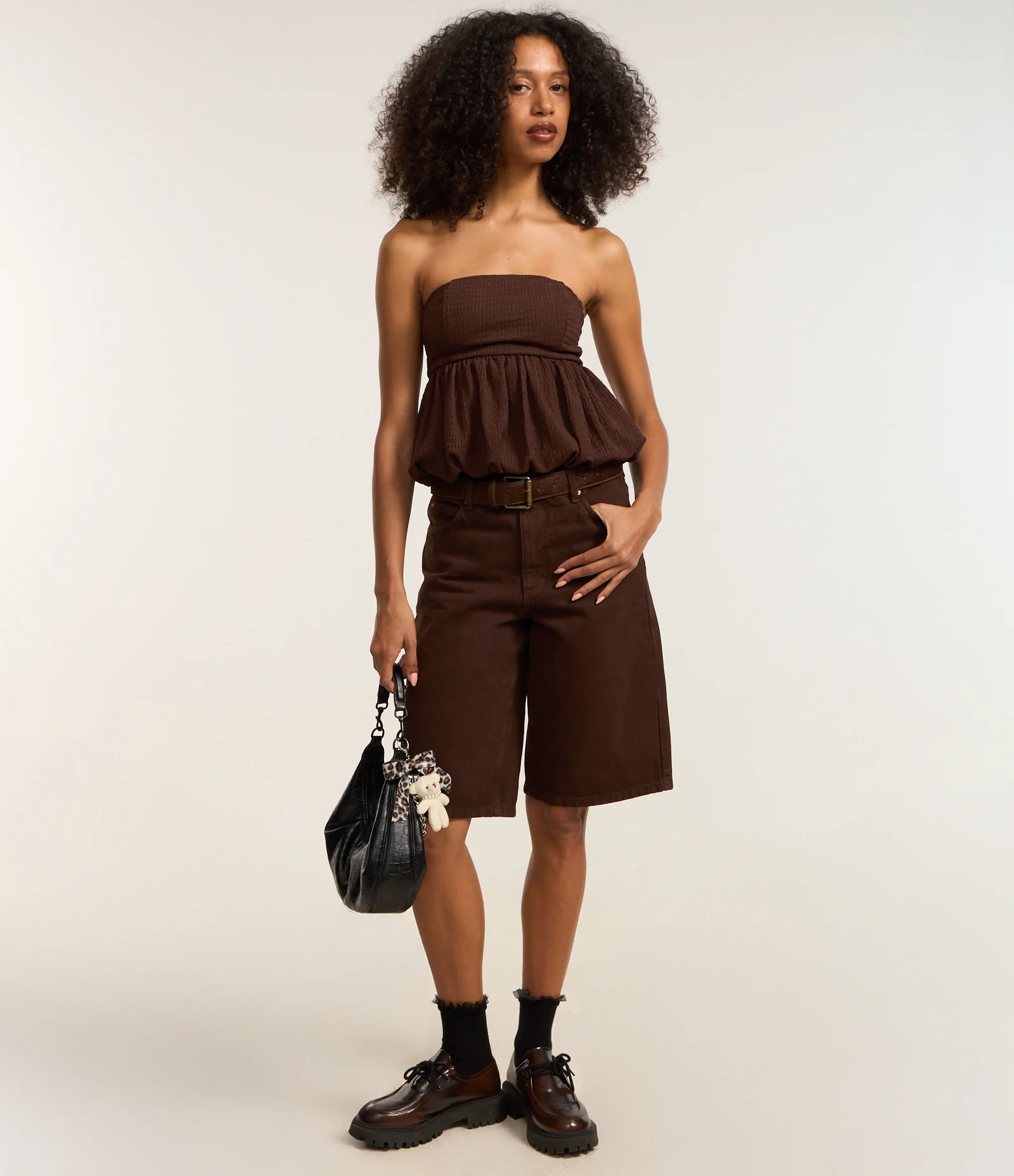 Blusa Balonê Texturizada com Decote Tomara que Caia Marrom 2