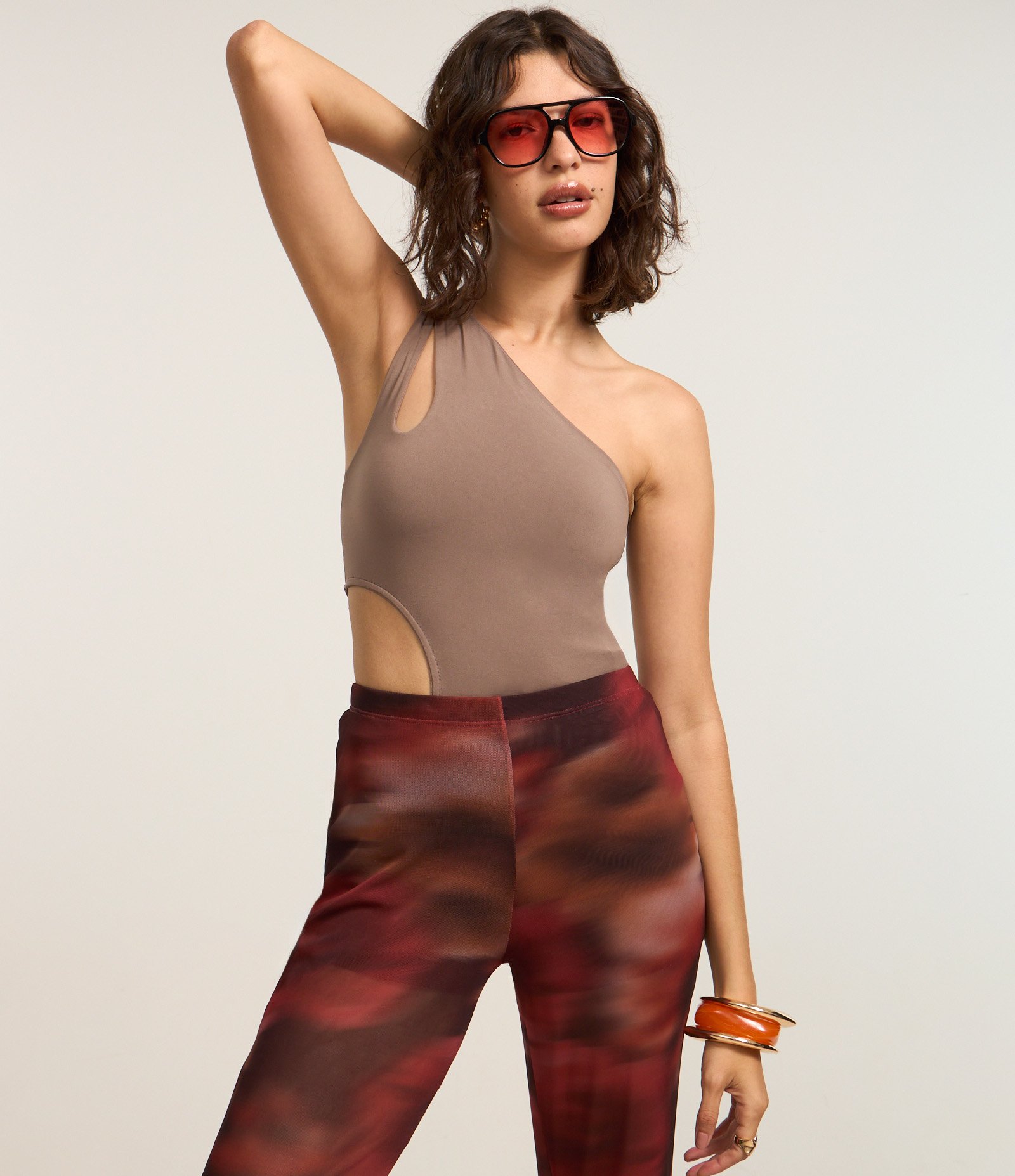 Body em Microfibra com Recortes Vazados Marrom 1