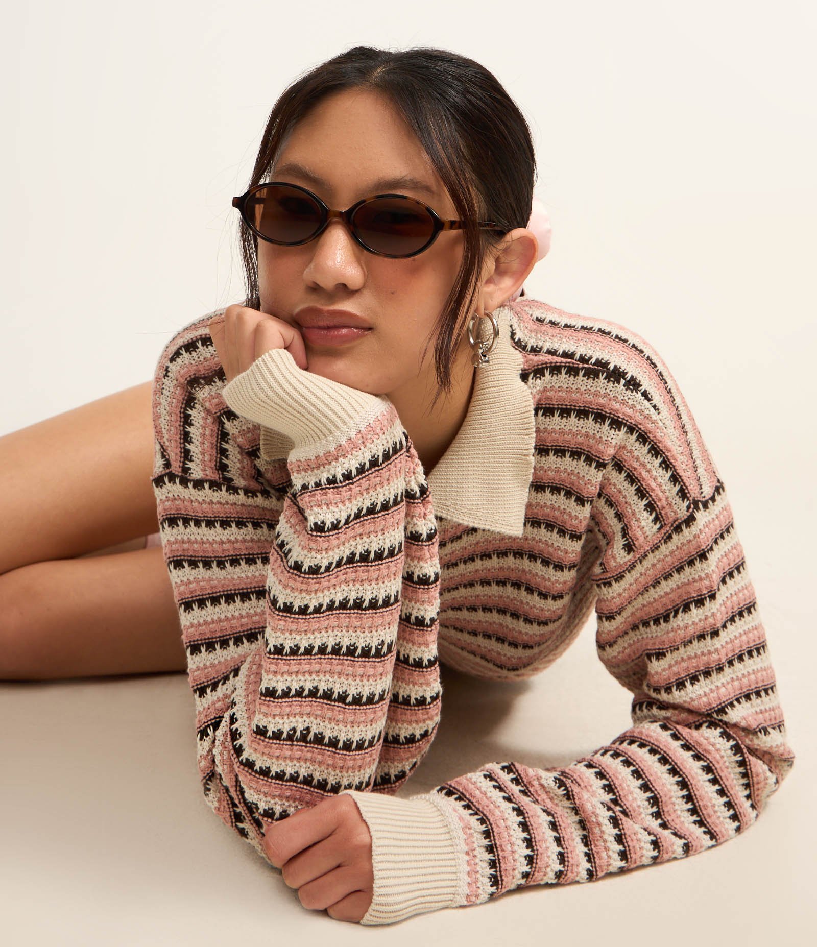 Blusa em Tricô Texturizado com Listras e Botões Rosa 1