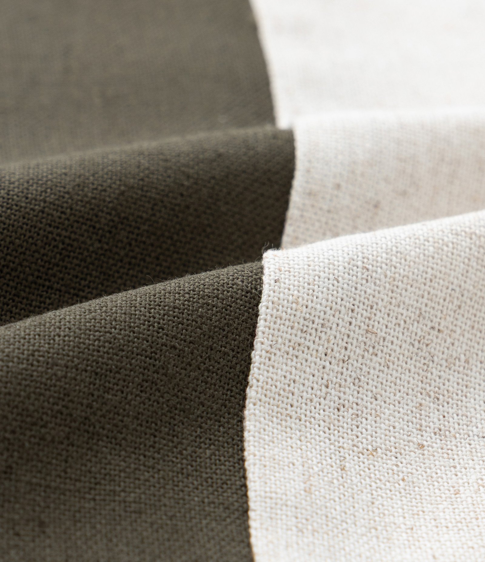 Blusa em Tela Bicolor Curve & Plus Size Verde/Off White 6