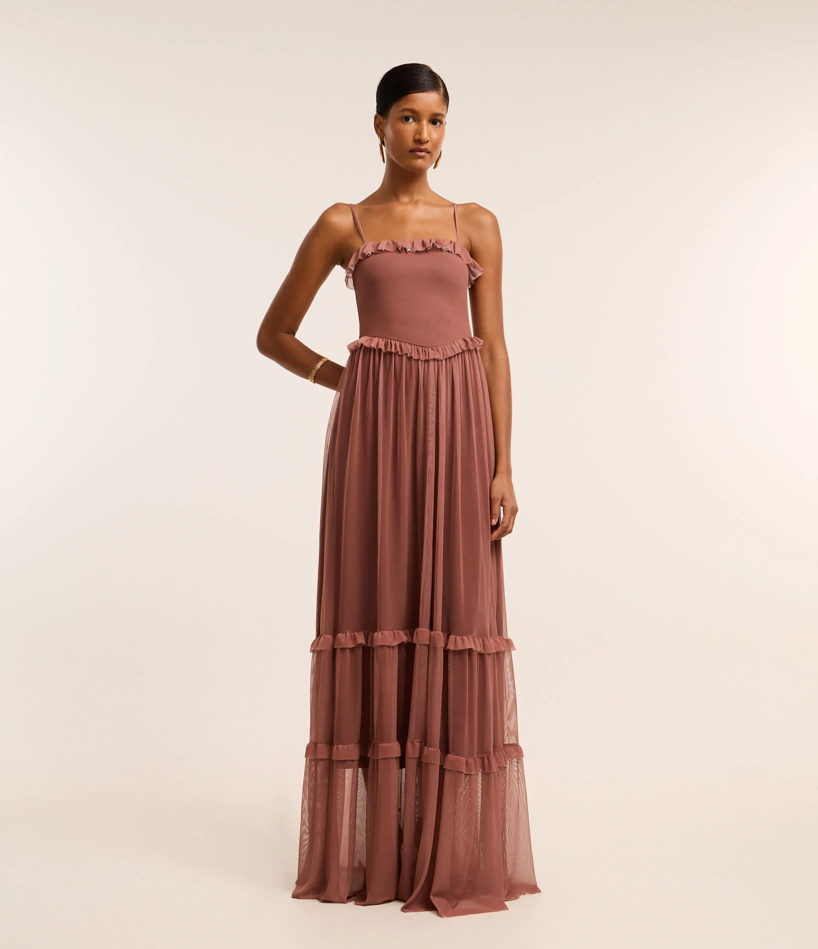 Vestido Longo em Tule com Babadinhos no Decote e Saia Marrom Rosado 1