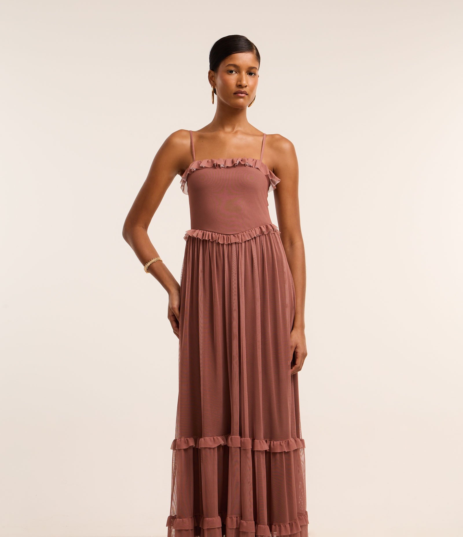 Vestido Longo em Tule com Babadinhos no Decote e Saia Marrom Rosado 3