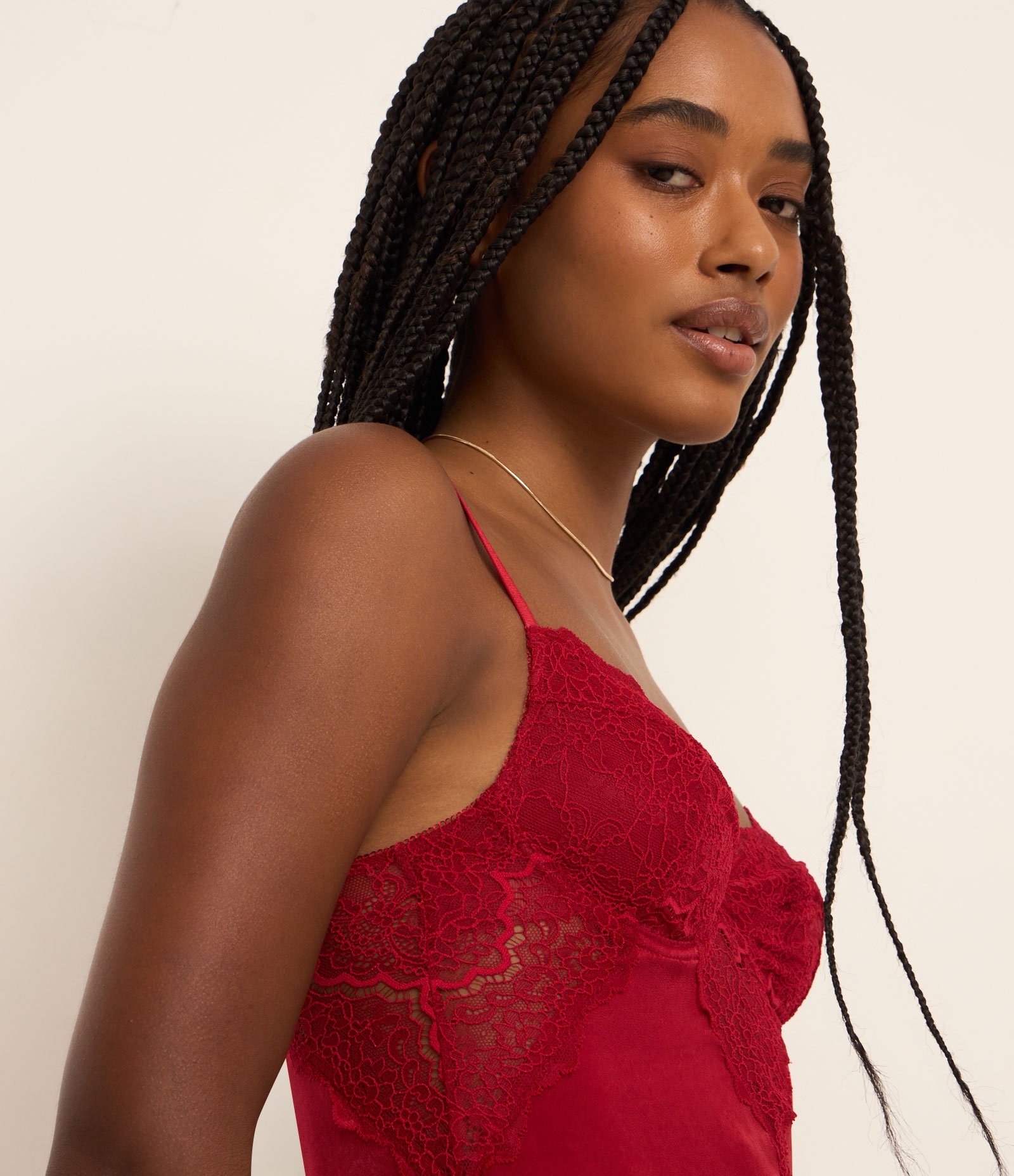 Camisola Sem Bojo em Microfibra com Renda no Busto Vermelho 3