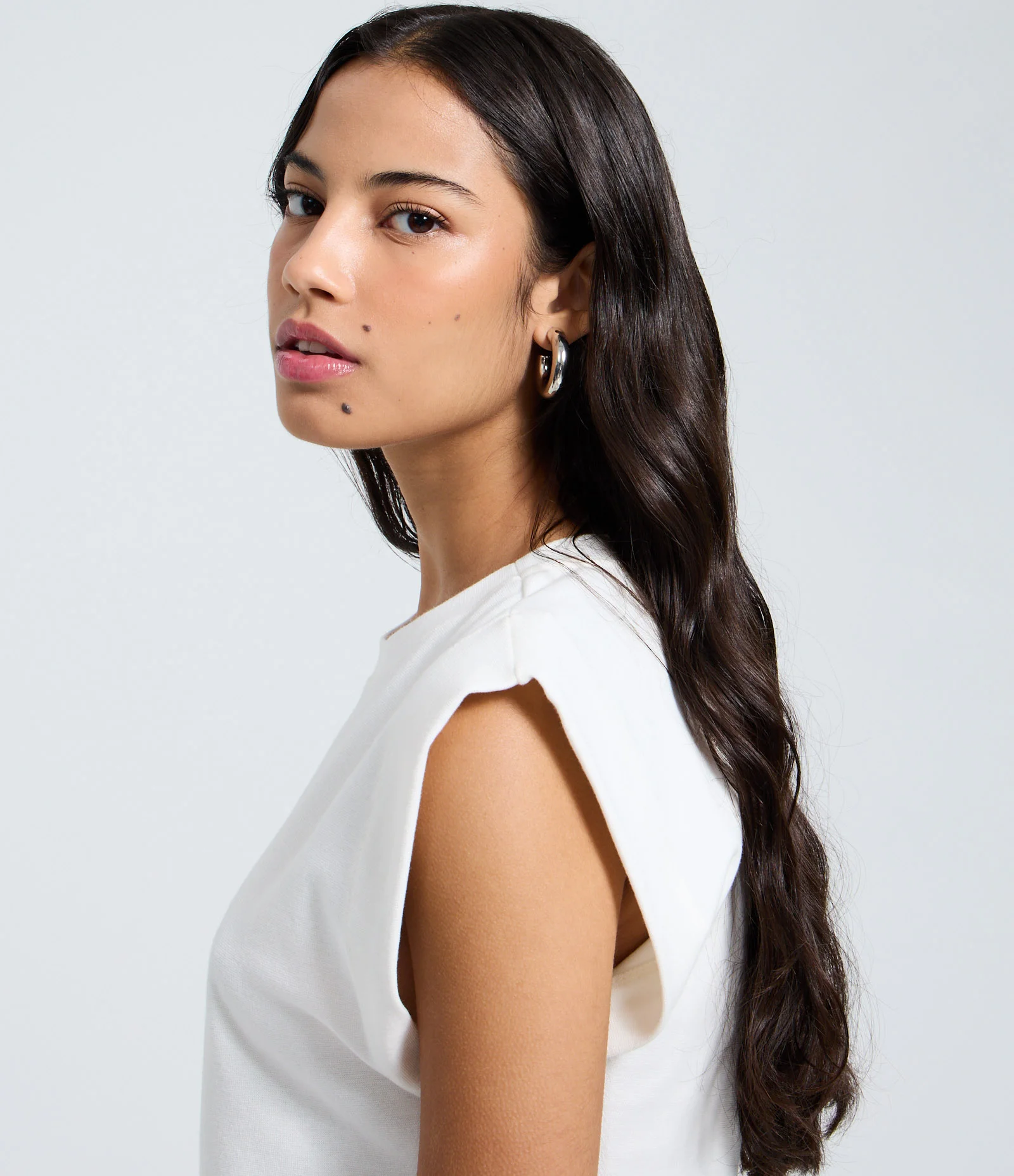 Blusa em Ribana sem Manga Ombreira Branco 3