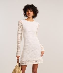 Vestido Curto em Tricô com Costas Abertas