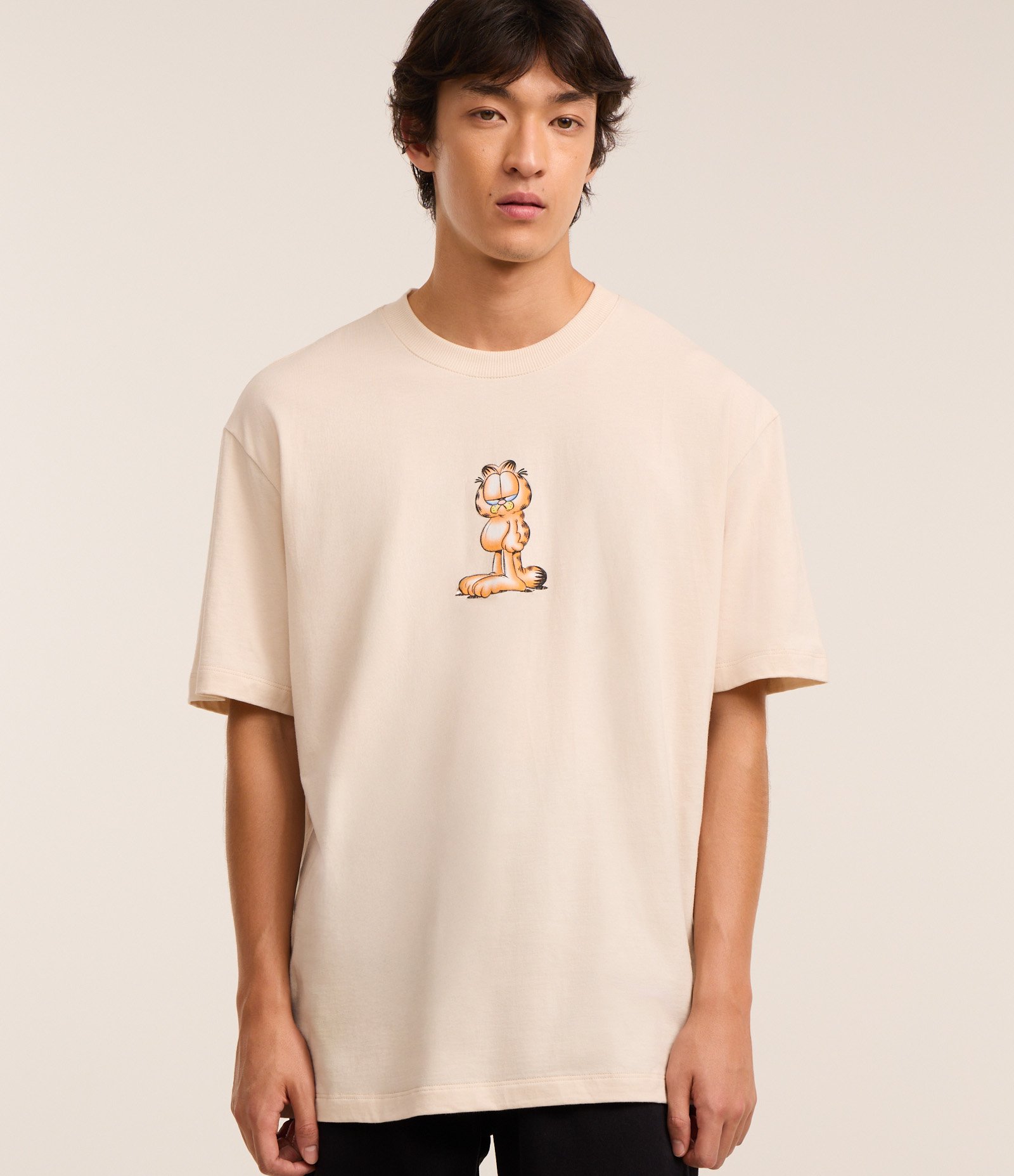 Camiseta Relaxed em Algodão com Estampa Garfield Bege 1