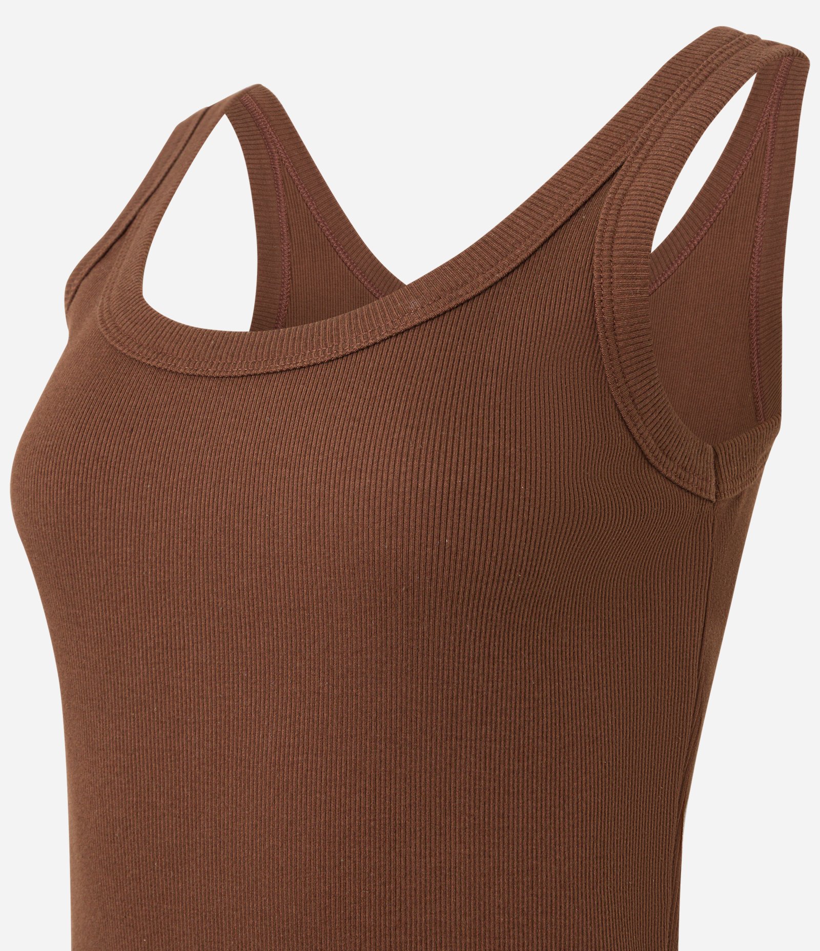 Blusa Regata em Ribana com Decote U Marrom 6