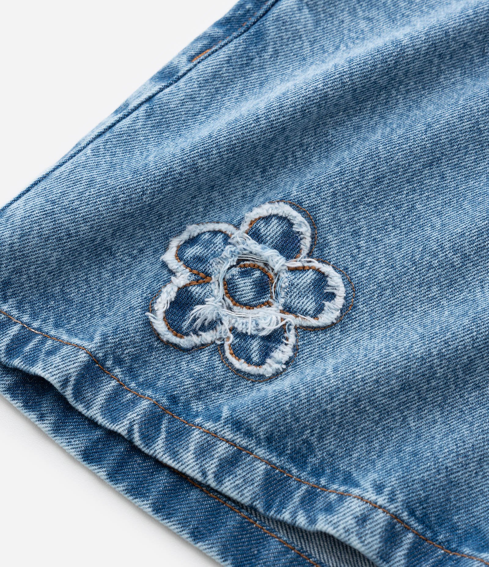 Saia Infantil em Jeans com Bordado de Flores - Tam 5 a 14 Anos Azul 5