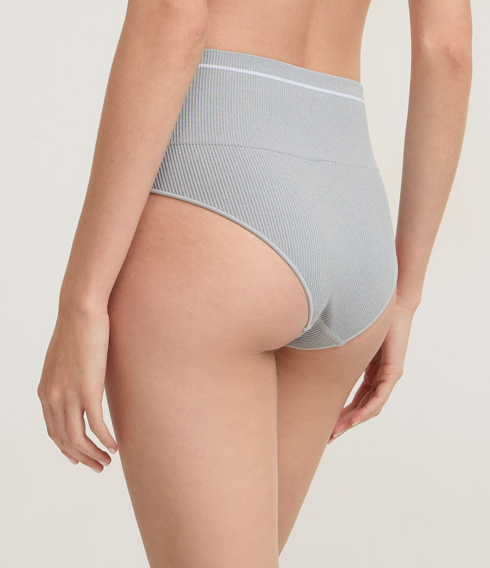 Calcinha Alta em Microfibra Texturizada Seamless Cinza 4