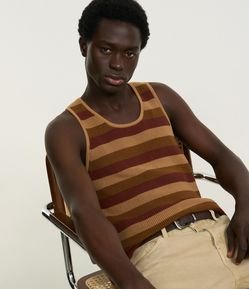 Regata em Crochê Com Estampa de Listras e Textura