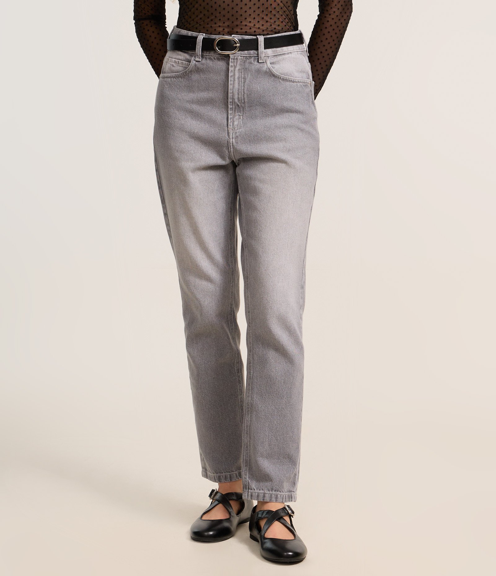 Calça Mom Jeans com Cintura Alta e Lavagem Dirty Cinza 3