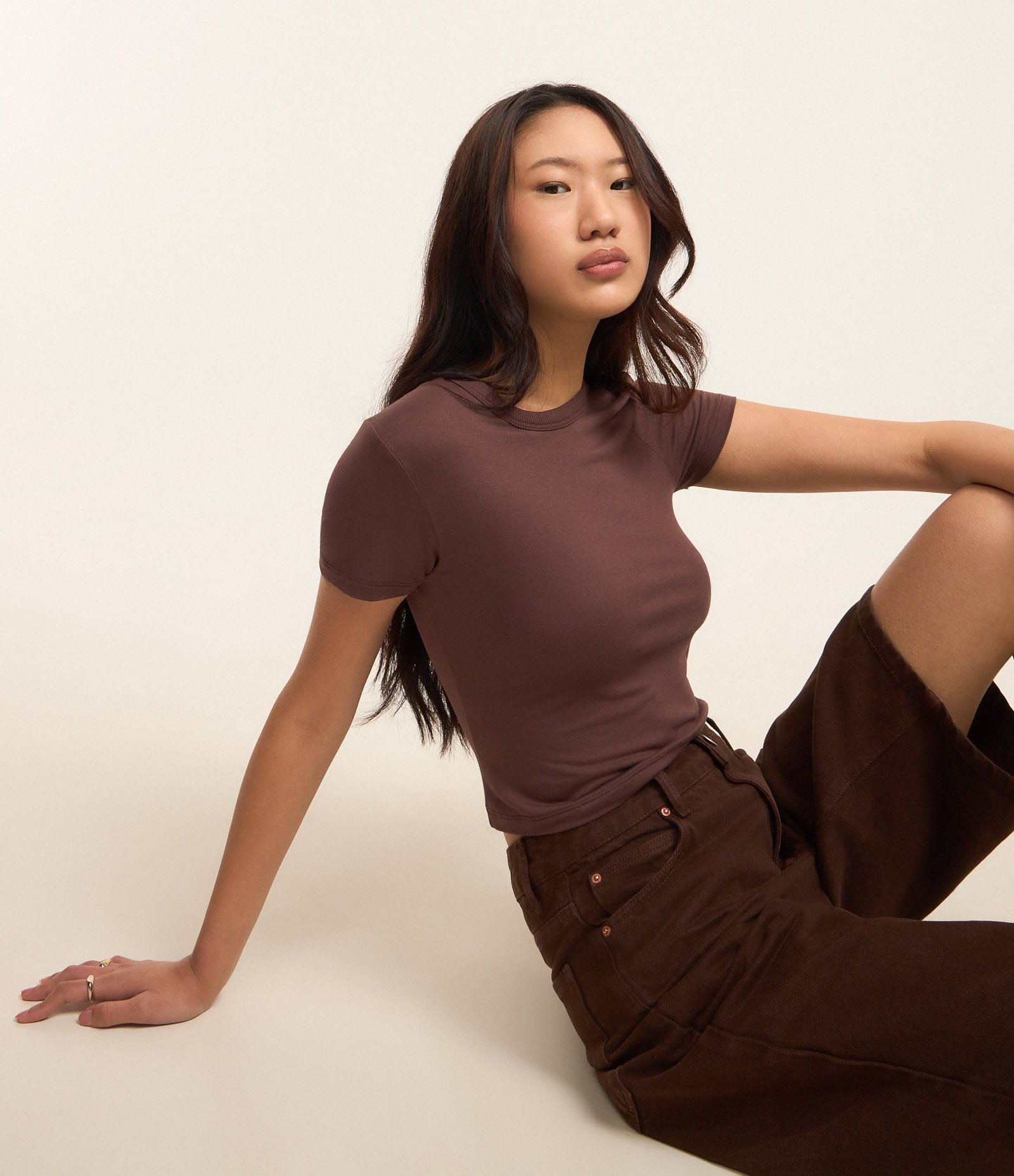 Blusa Cropped Básica em Ribana com Manga Curta Marrom 3