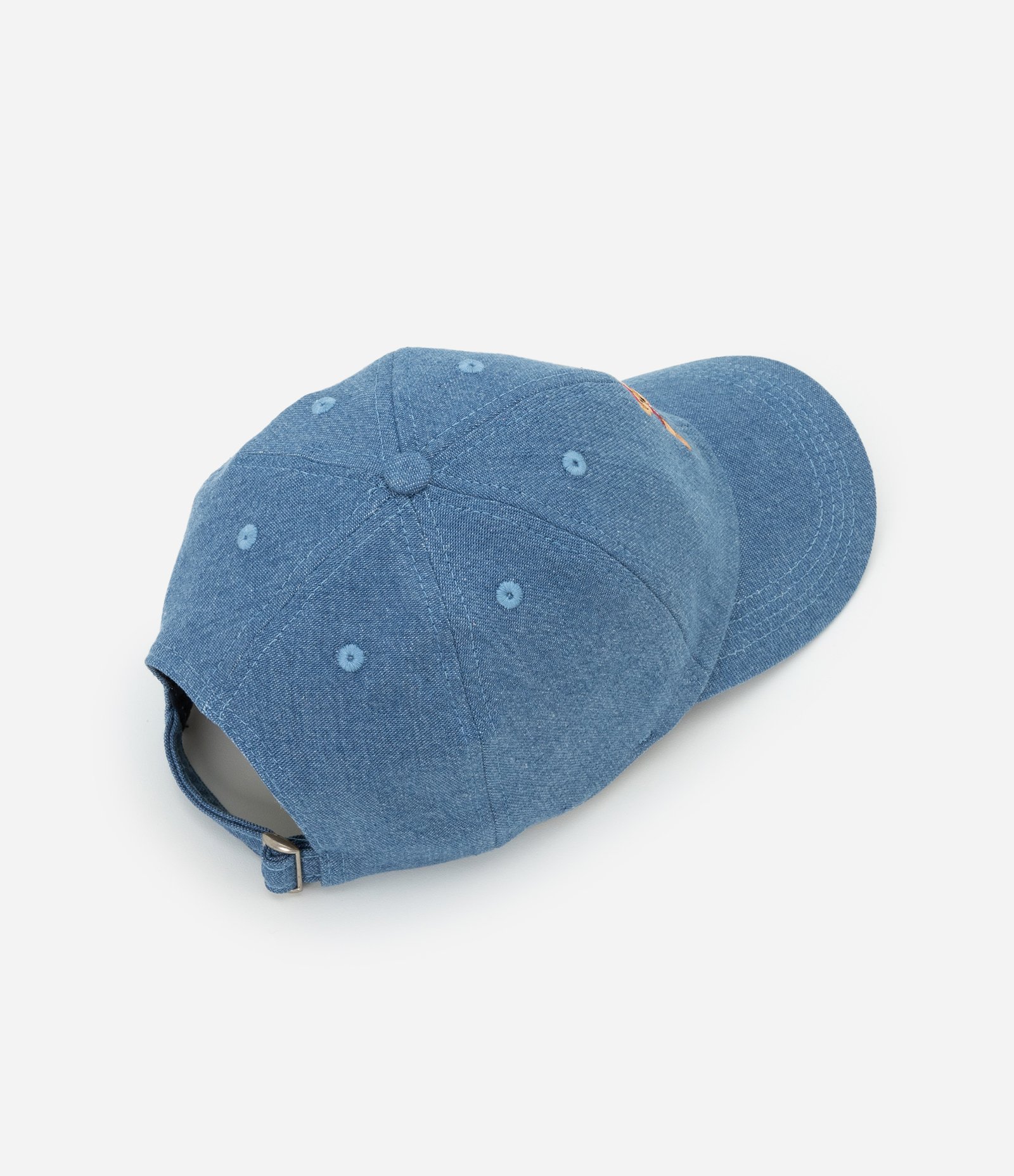 Boné Aba Curva em Jeans com Bordado Ursinho Azul 3
