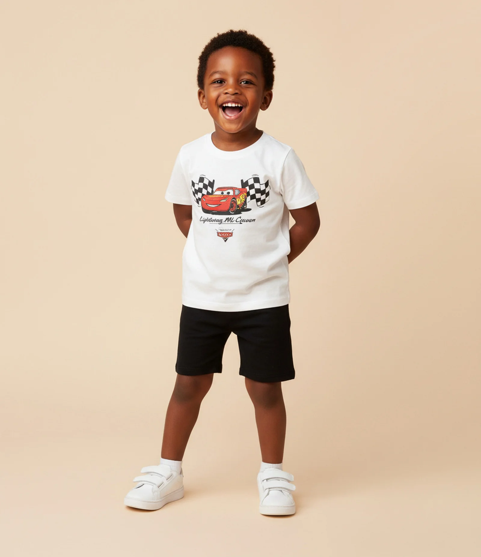 Conjunto Infantil com Estampa Carros - Tam 2 a 8 Anos Off White/Preto 1