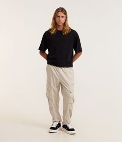 Calça Reta com Bolso Cargo