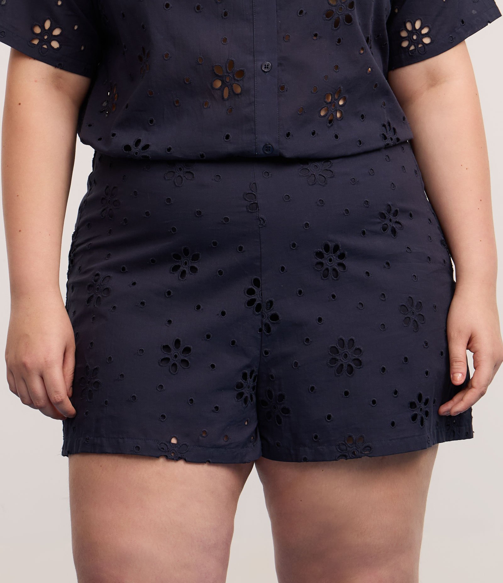 Short em Laise sem Cós Curve & Plus Size Azul Marinho 2