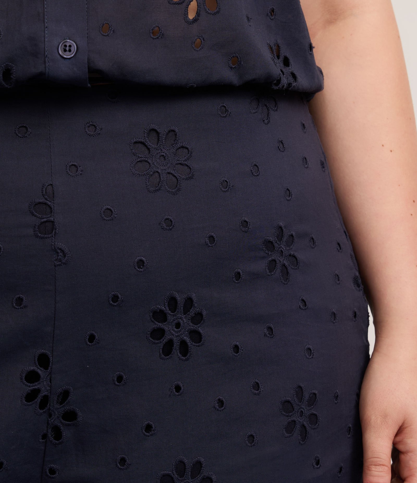 Short em Laise sem Cós Curve & Plus Size Azul Marinho 4