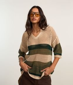 Camiseta Oversized em Tricô Texturizado e Gola Polo