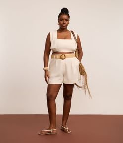 Short em Viscolinho com Cinto Efeito Ráfia Curve & Plus Size