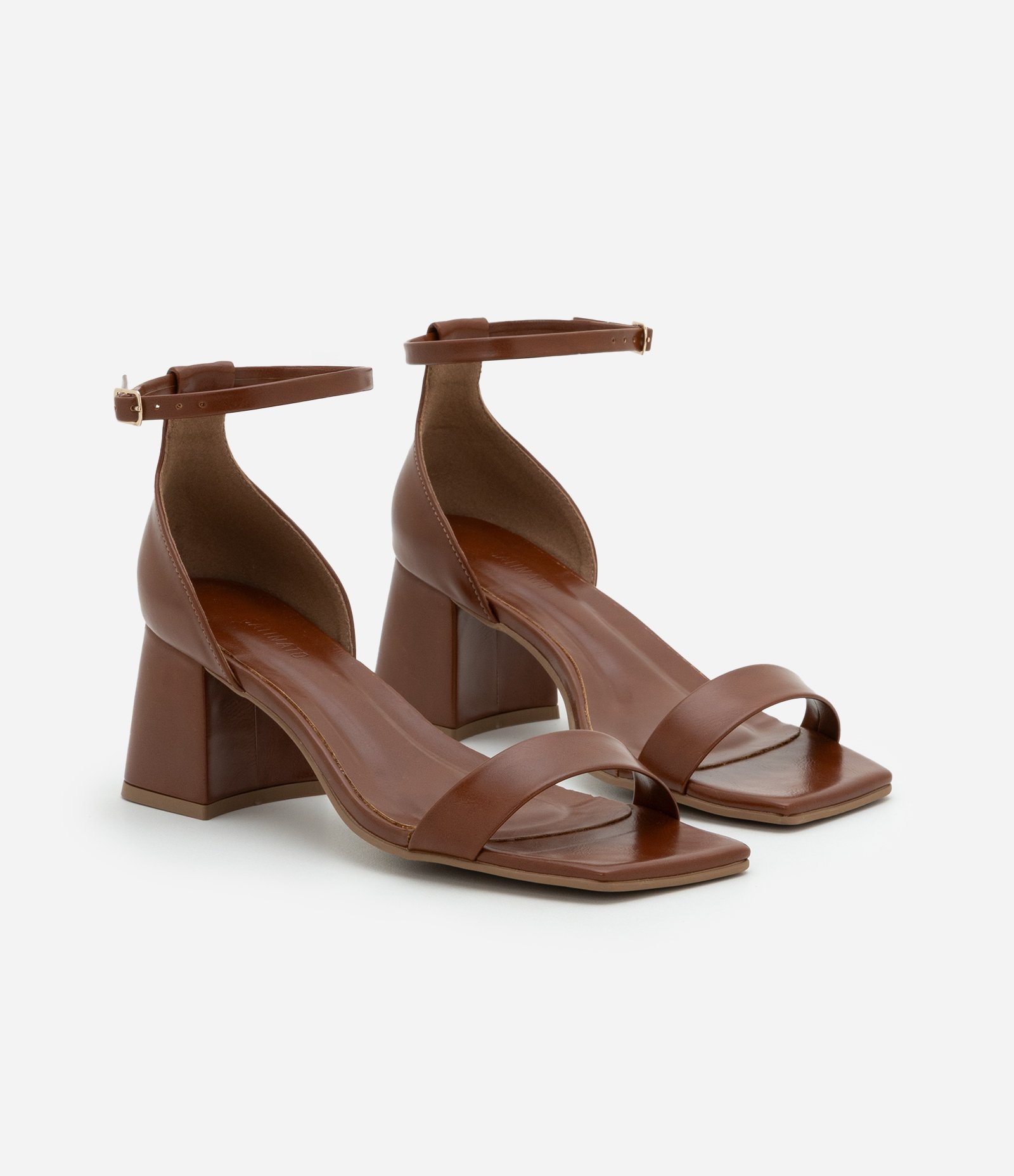 Sandália Básica com Bico Quadrado e Salto Bloco Caramelo 2