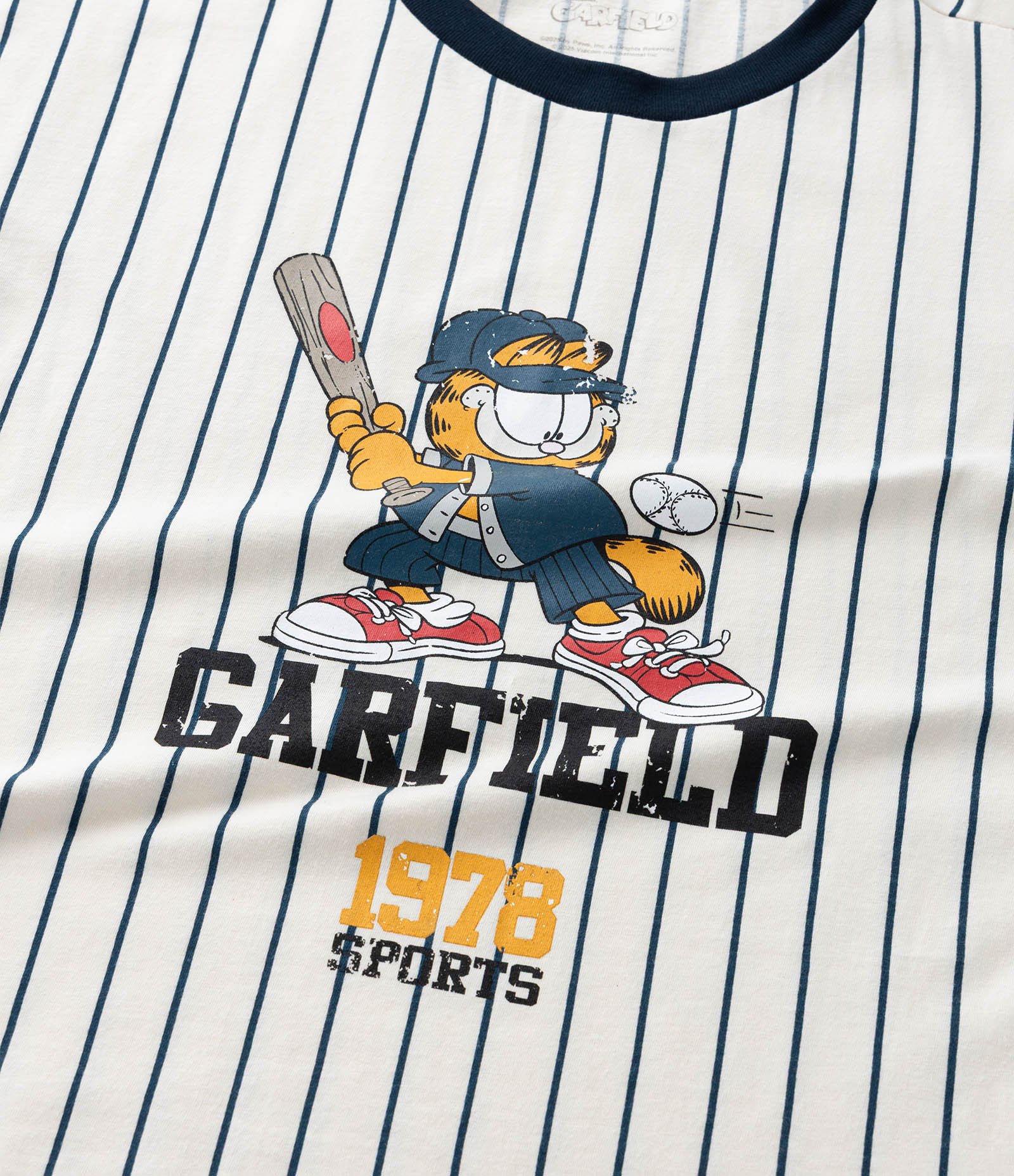 Camiseta Oversized Infantil com Estampa Garfield Baseball - Tam 5 a 14 Anos Bege 6