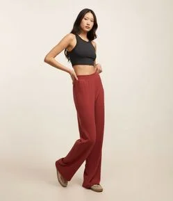 Calça Reta em Ribana Texturizada