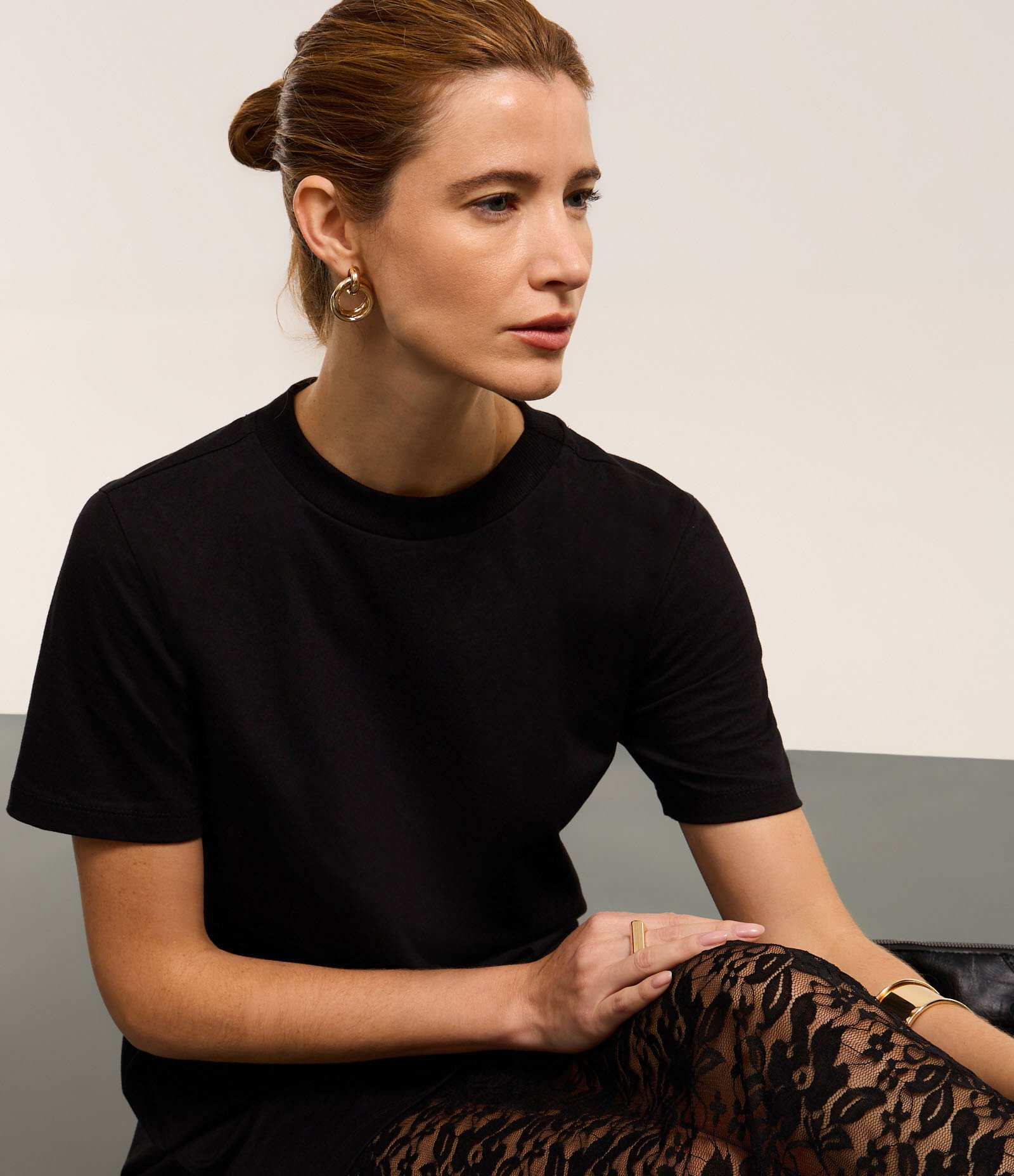 Vestido Longo em Algodão com Renda na Barra Preto 7