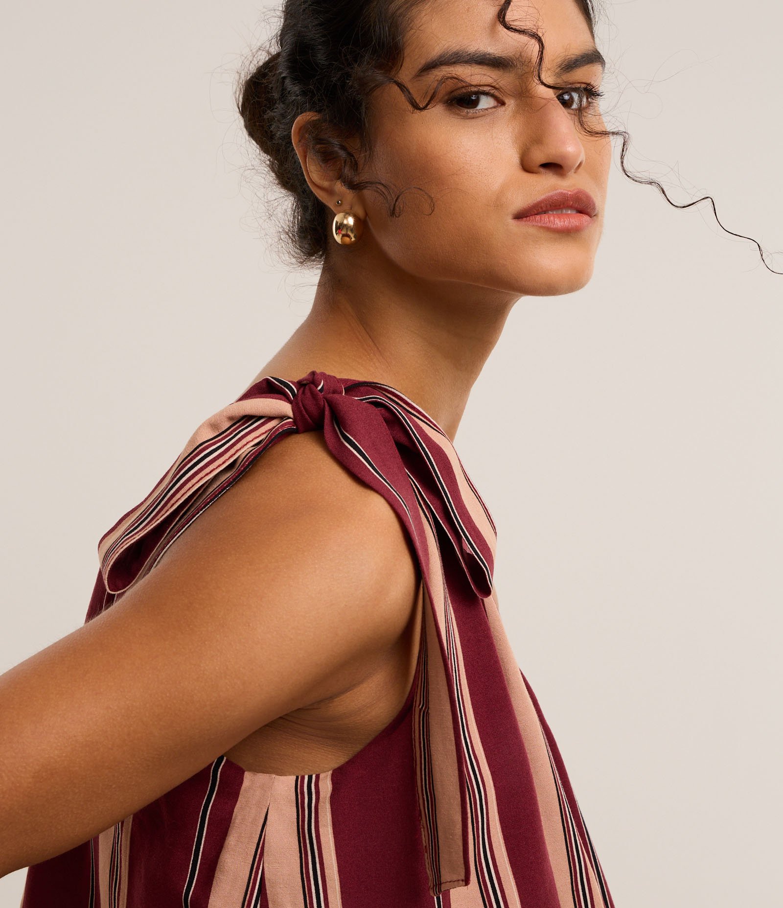 Vestido Midi Ombro Só em Viscolinho com Blocos de Cor Bicolor Bordô/Salmão 5