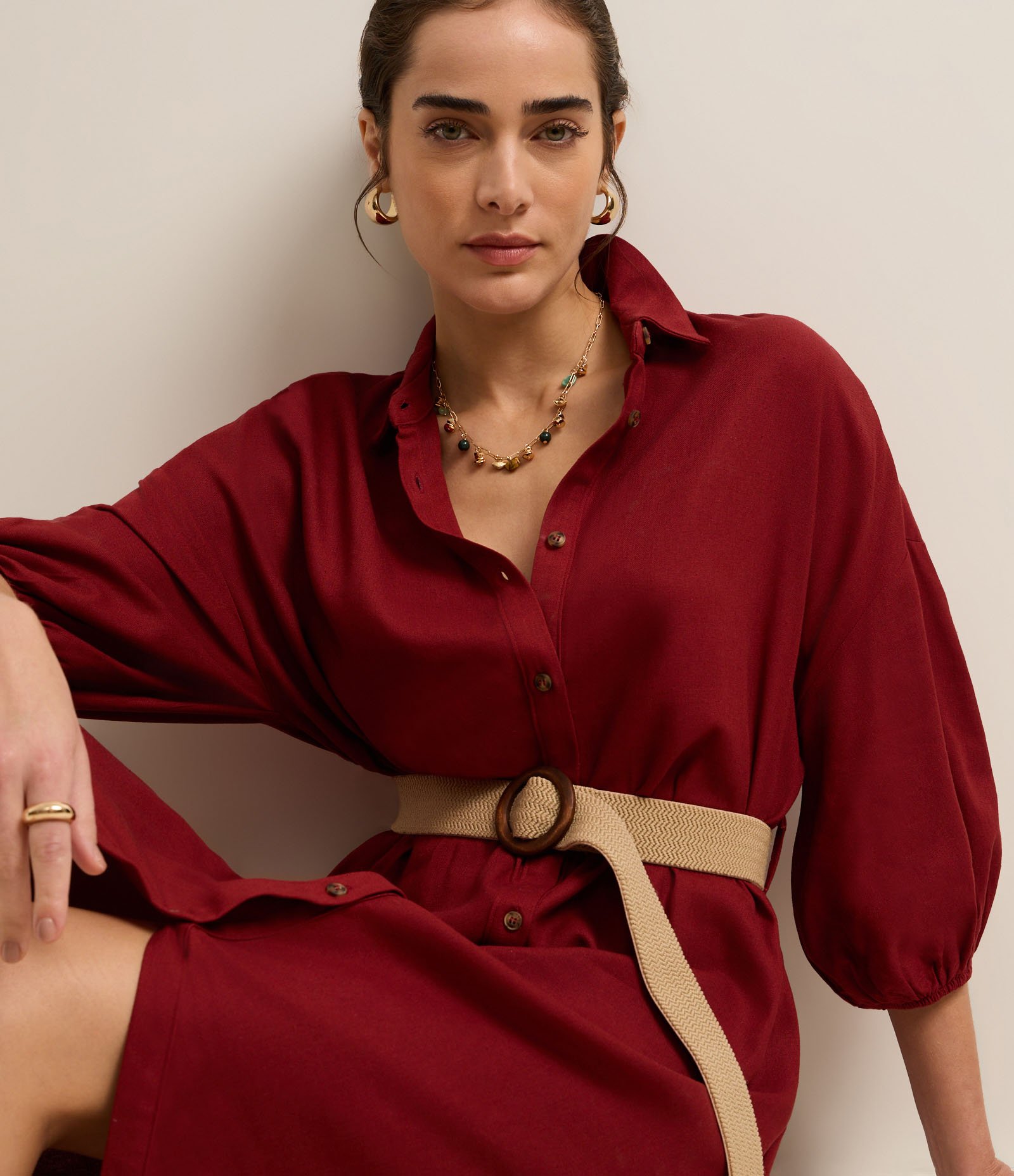 Vestido Evasê Midi em Viscose com com Cinto Rústico Vermelho 5