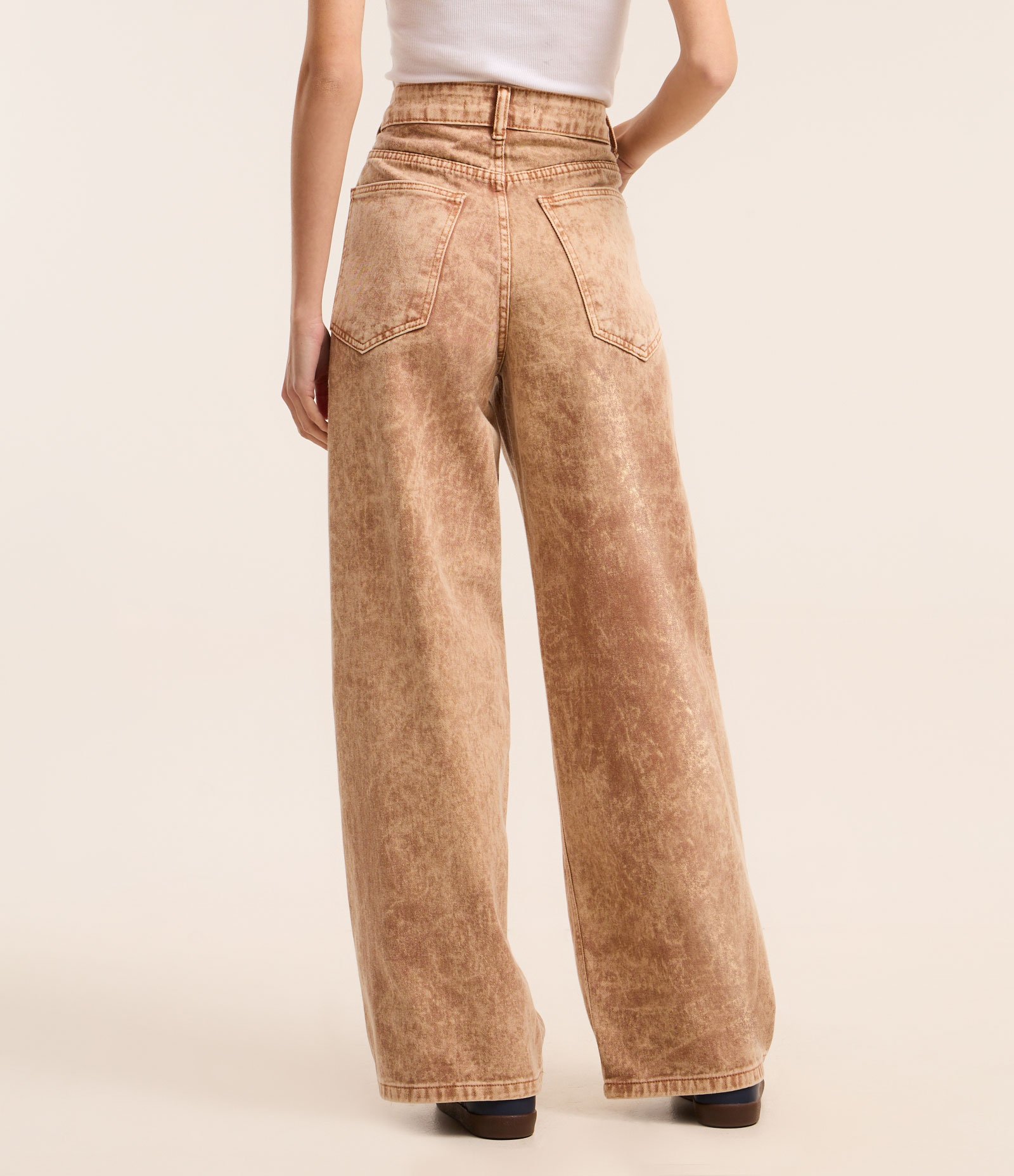 Calça Wide Leg em Sarja Manchadinha com Cintura Alta Marrom 3