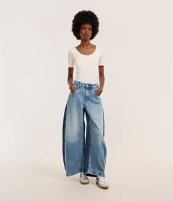 Calça Barrel em Jeans com Cintura Média