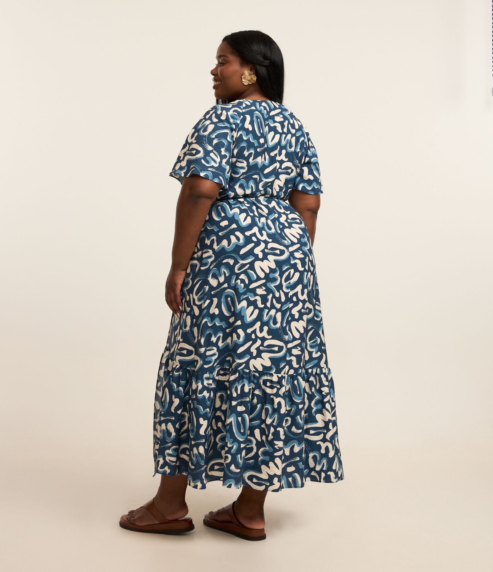 Vestido Longo Transpassado com Estampa Orgânica Bicolor Curve & Plus Size Azul/Branco 3