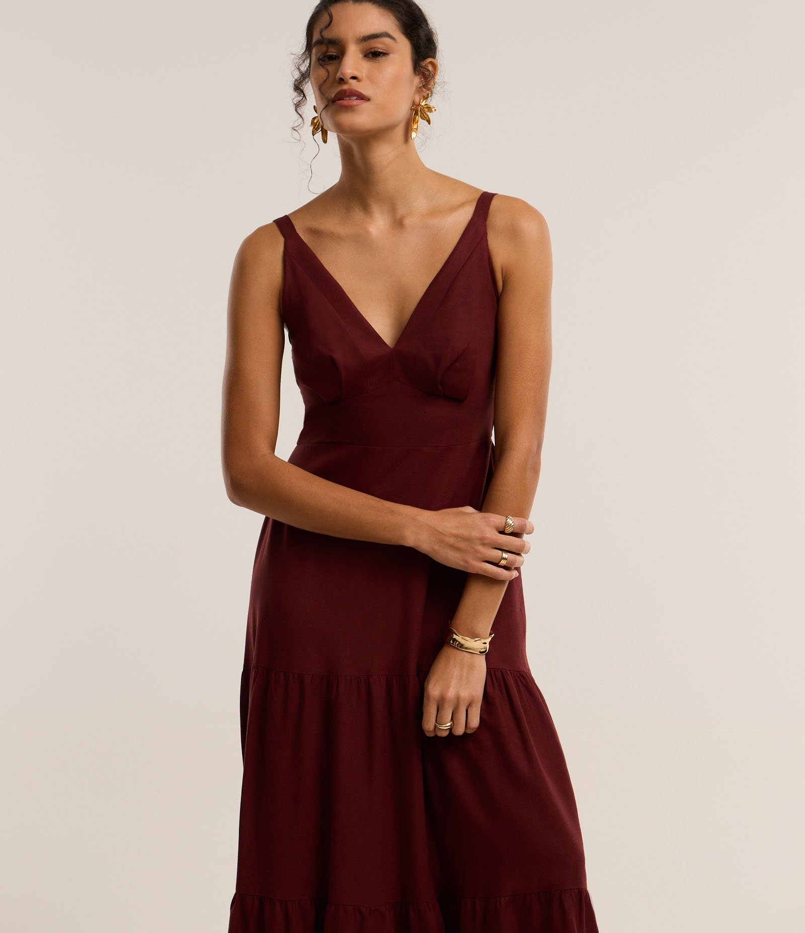 Vestido Midi Evasê em Viscose com Linho com Alça Fina e Babados 1