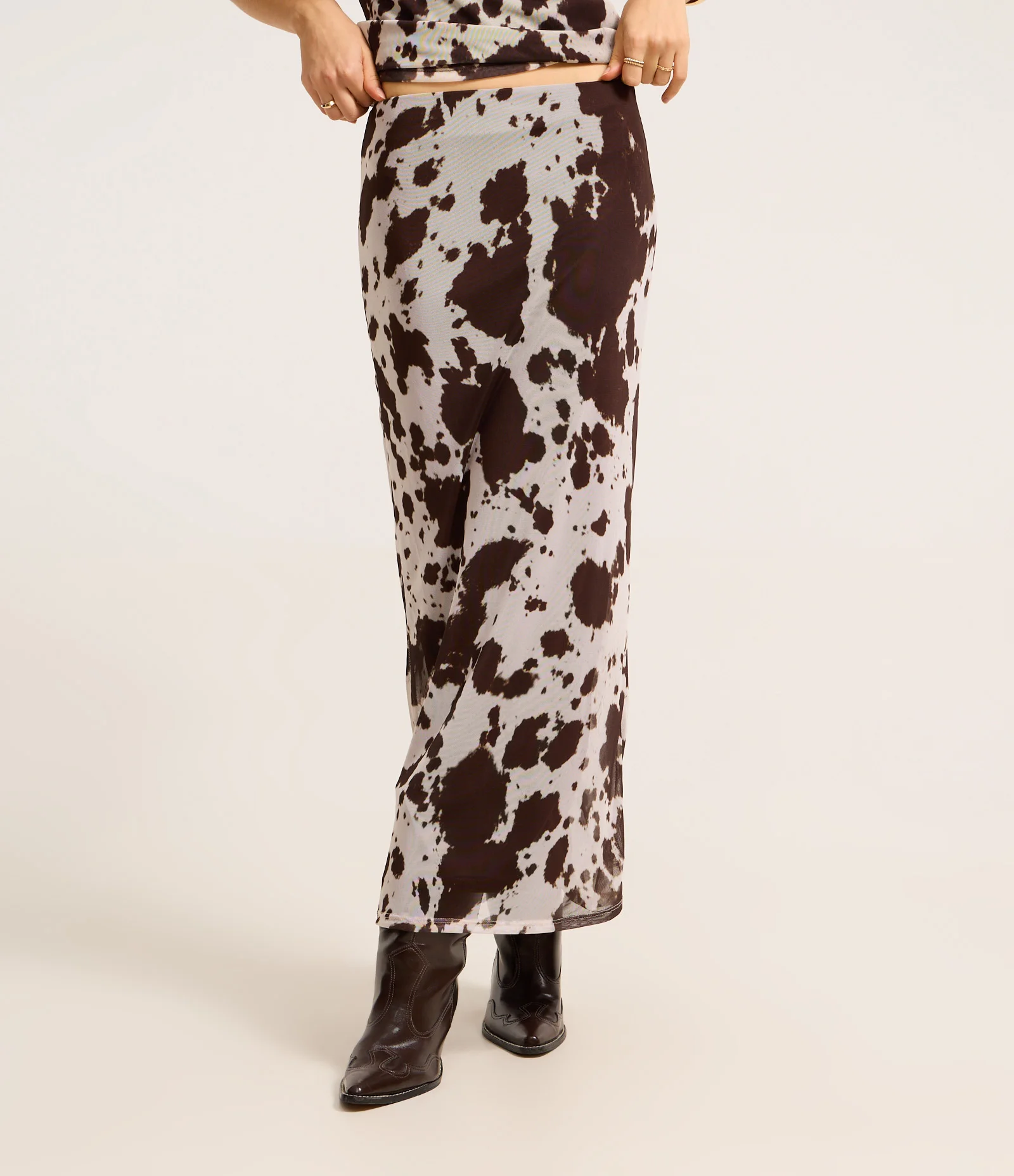 Saia Reta Longa em Tule com Estampa Animal Print Vaca Bicolor 1